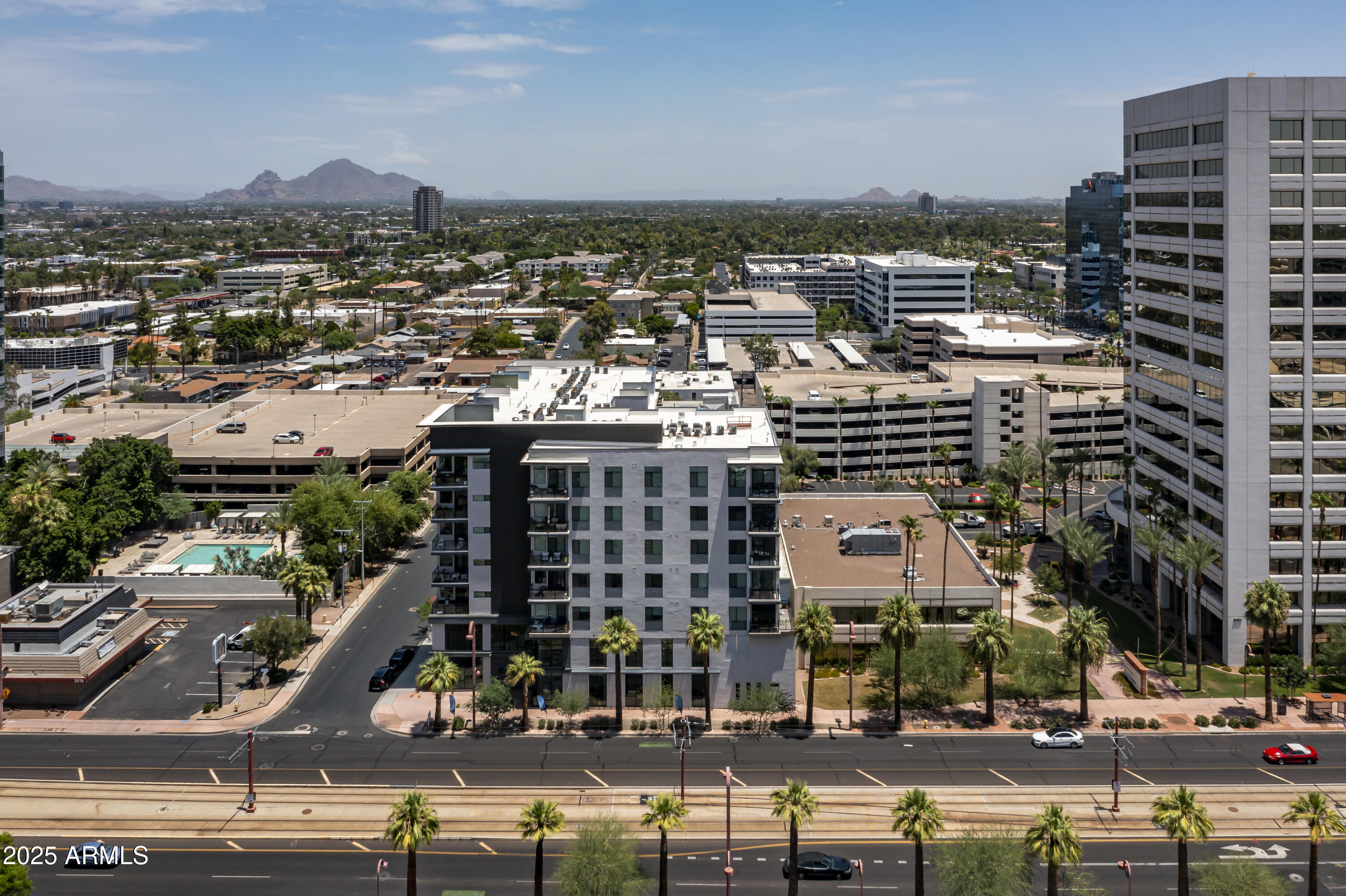 3131 N CENTRAL Avenue, 3002