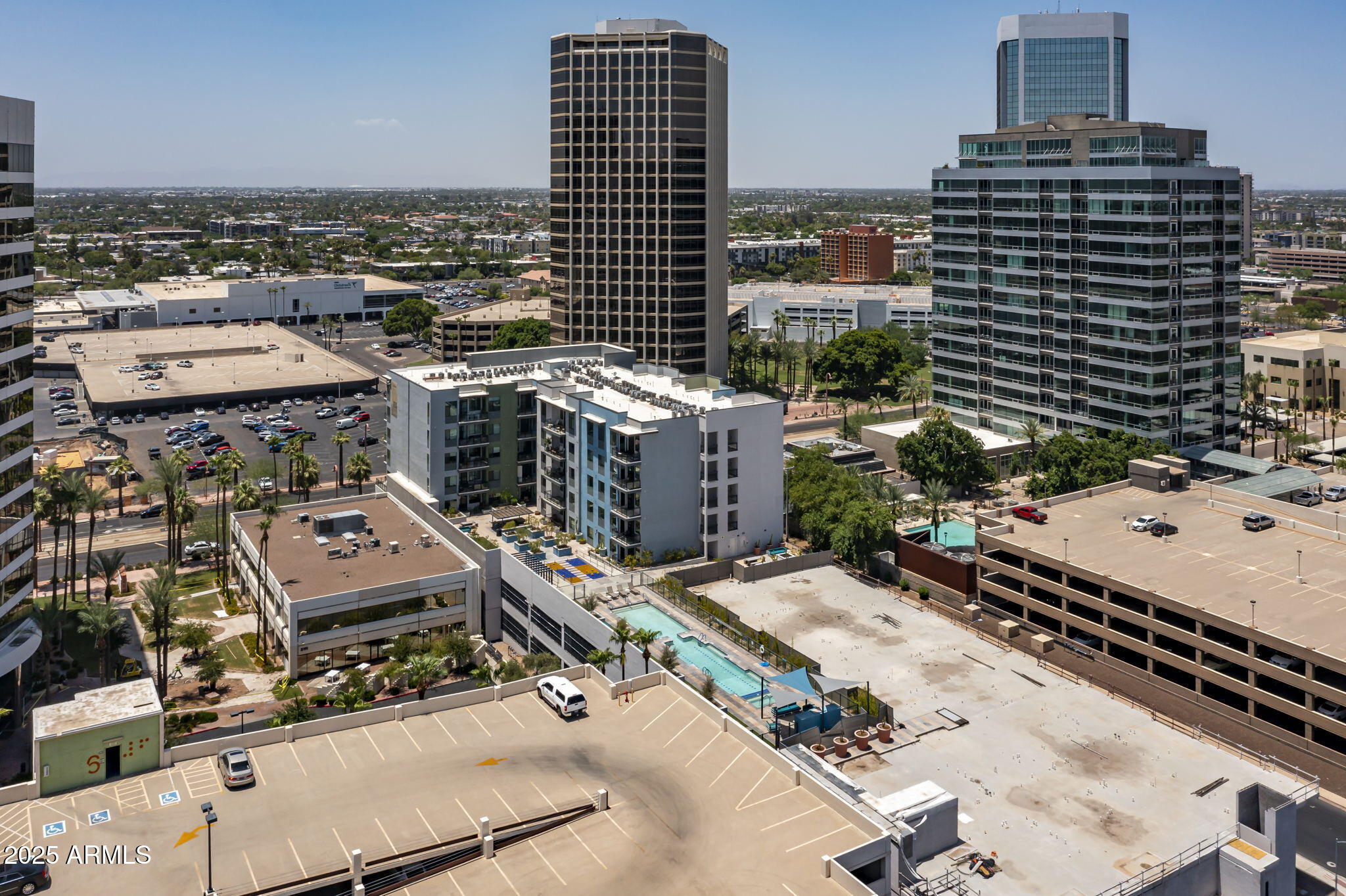 3131 N CENTRAL Avenue, 3002