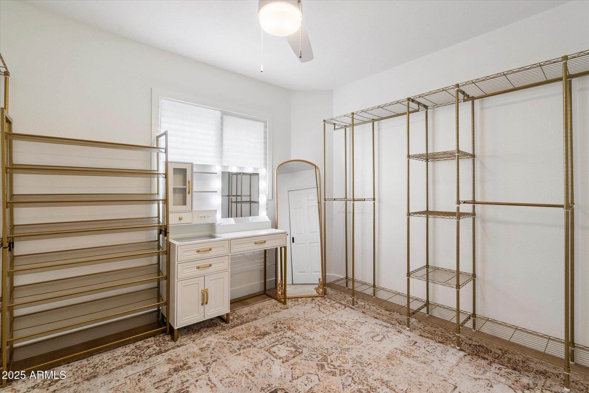 8447 E MONTEBELLO Avenue