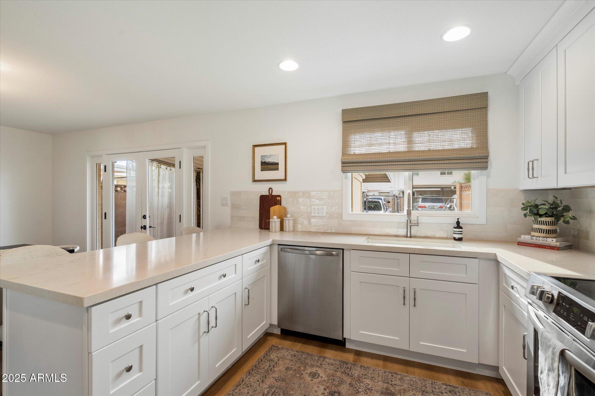 8447 E MONTEBELLO Avenue