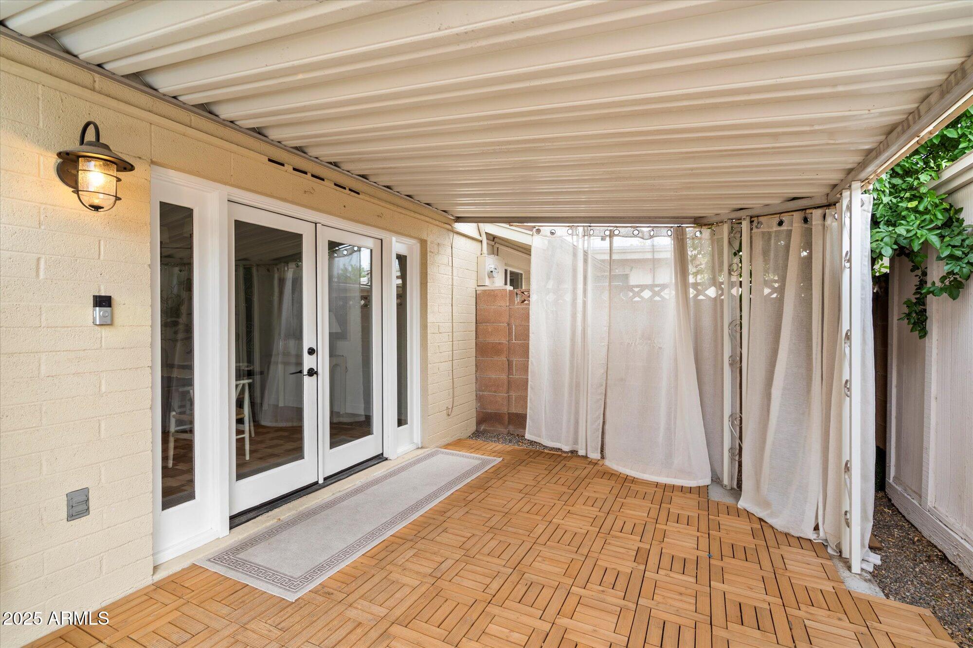 8447 E MONTEBELLO Avenue