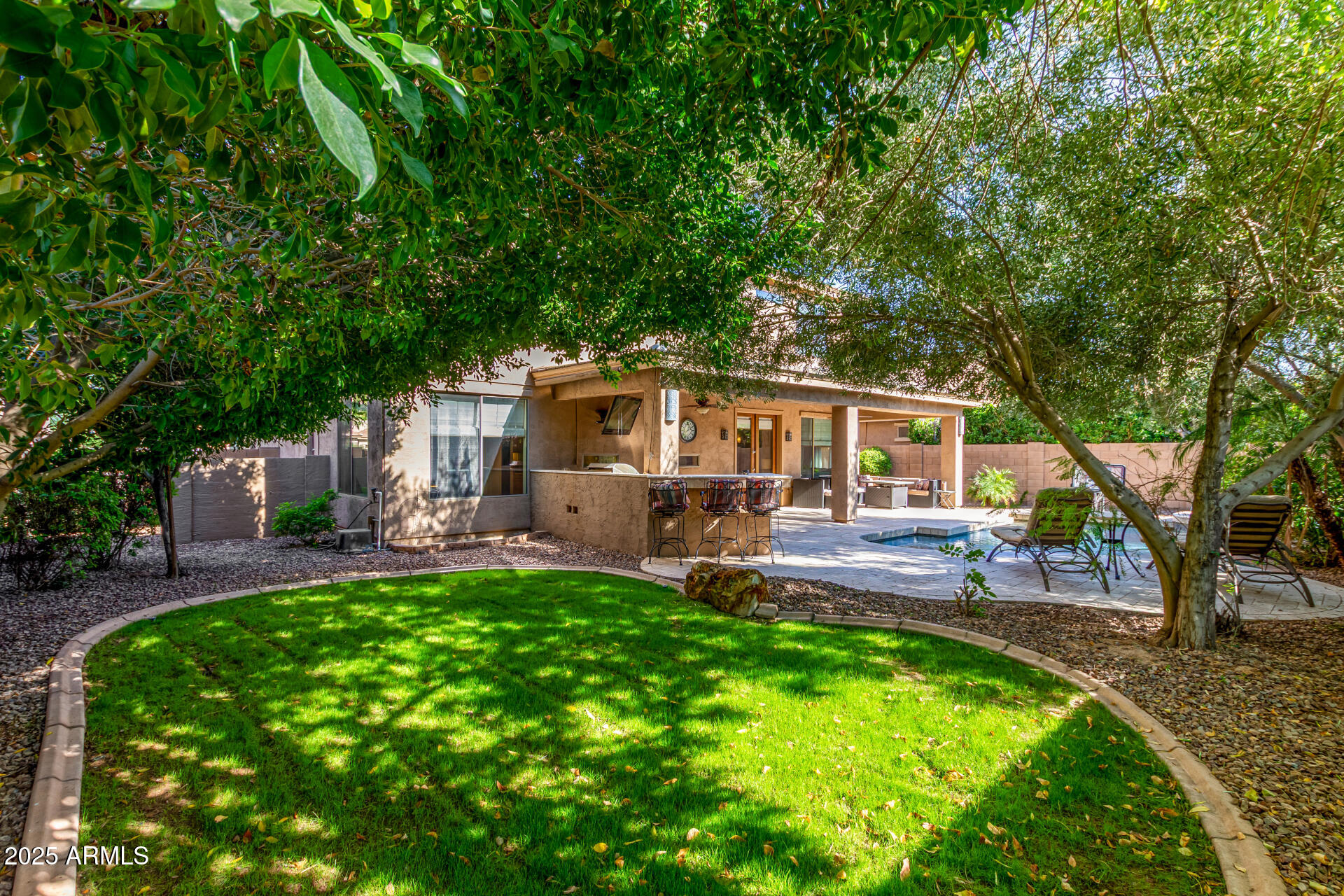 131 W ROADRUNNER Drive