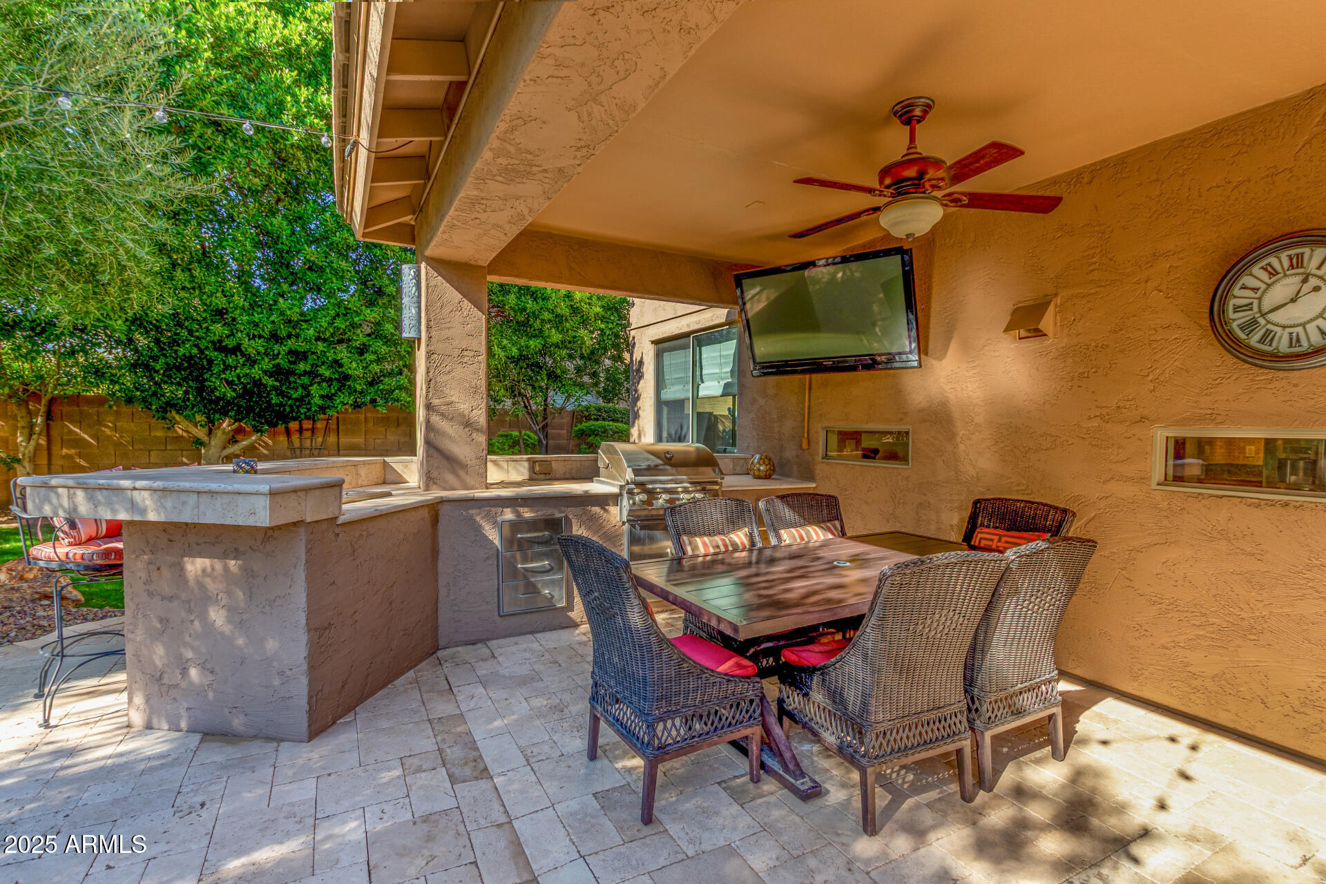 131 W ROADRUNNER Drive