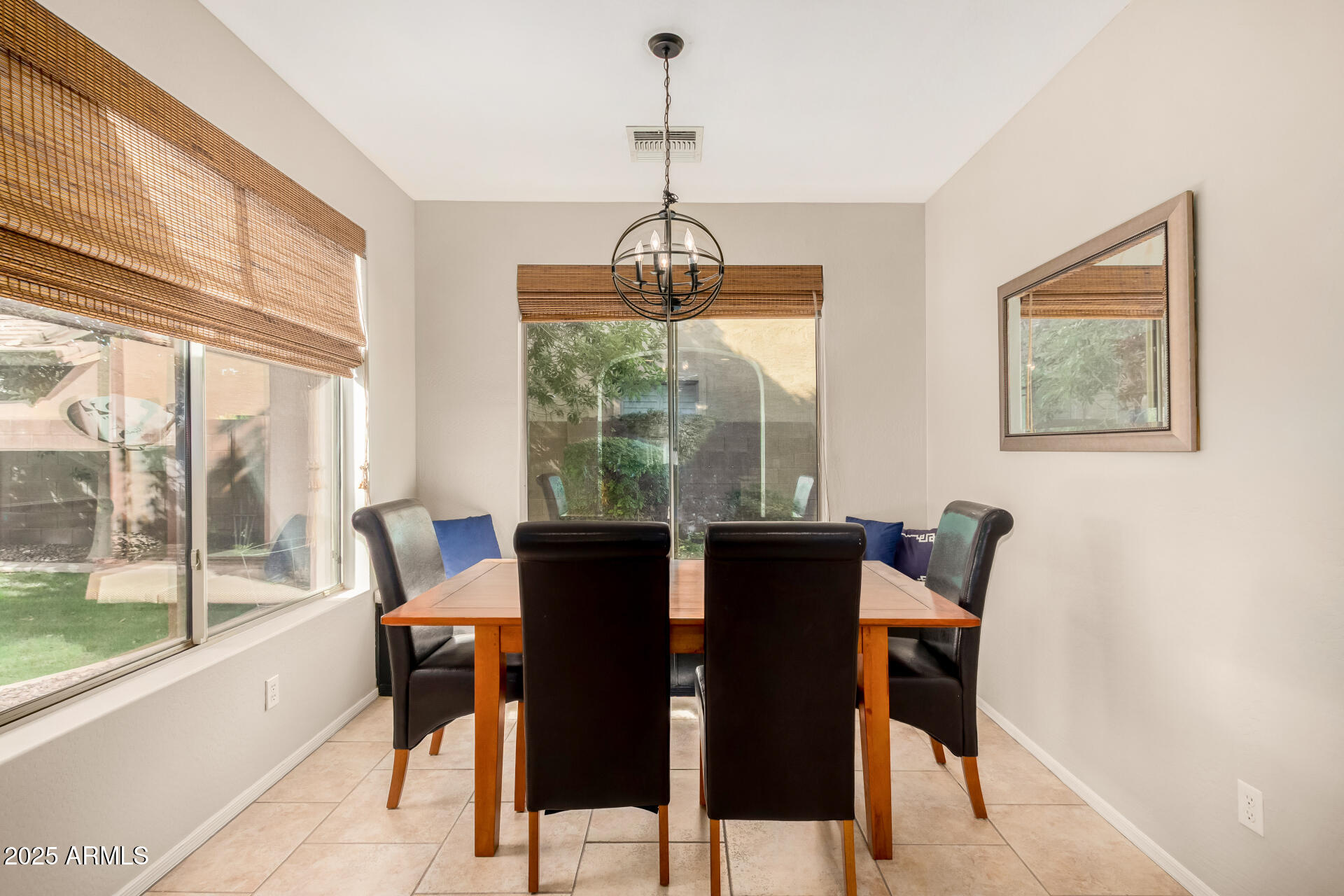 131 W ROADRUNNER Drive