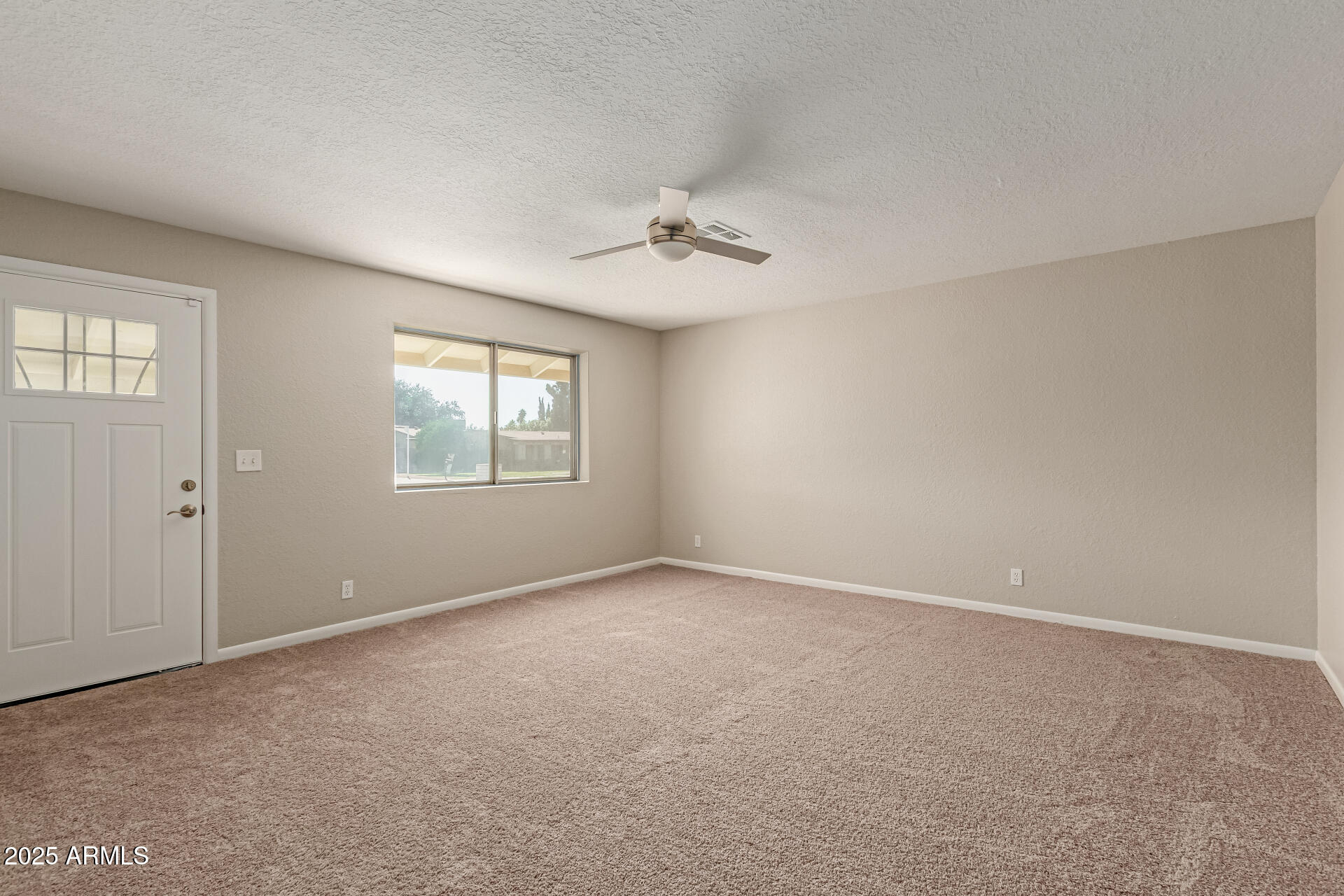 2322 E EVERGREEN Street