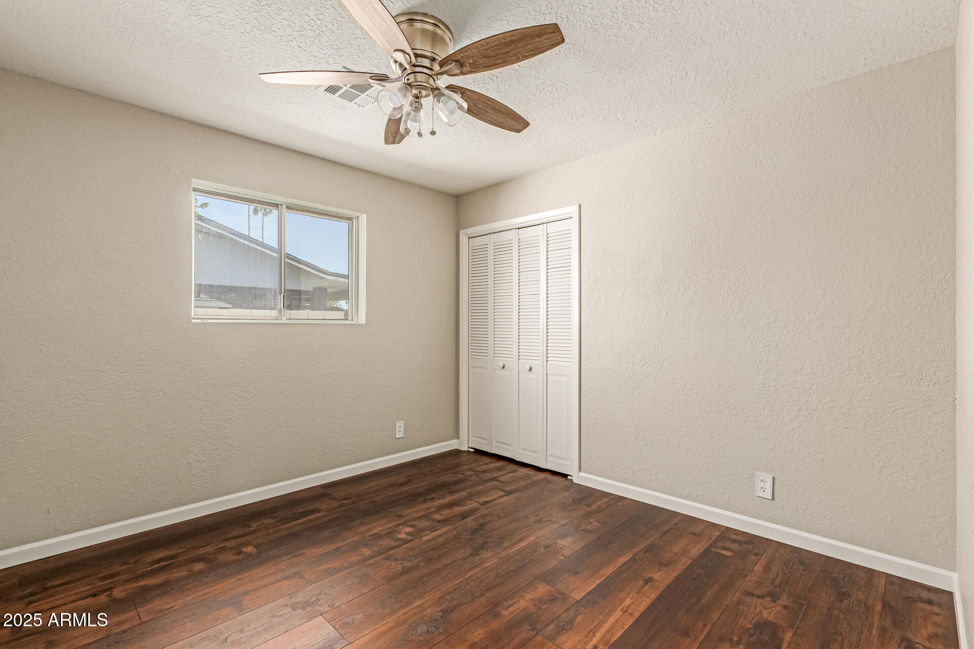 2322 E EVERGREEN Street