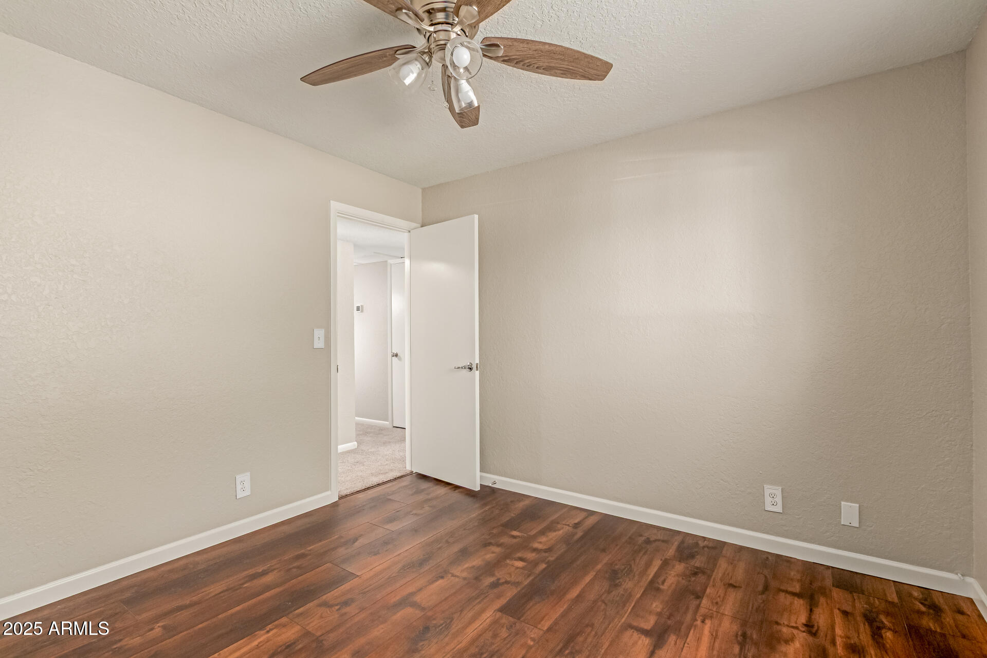 2322 E EVERGREEN Street