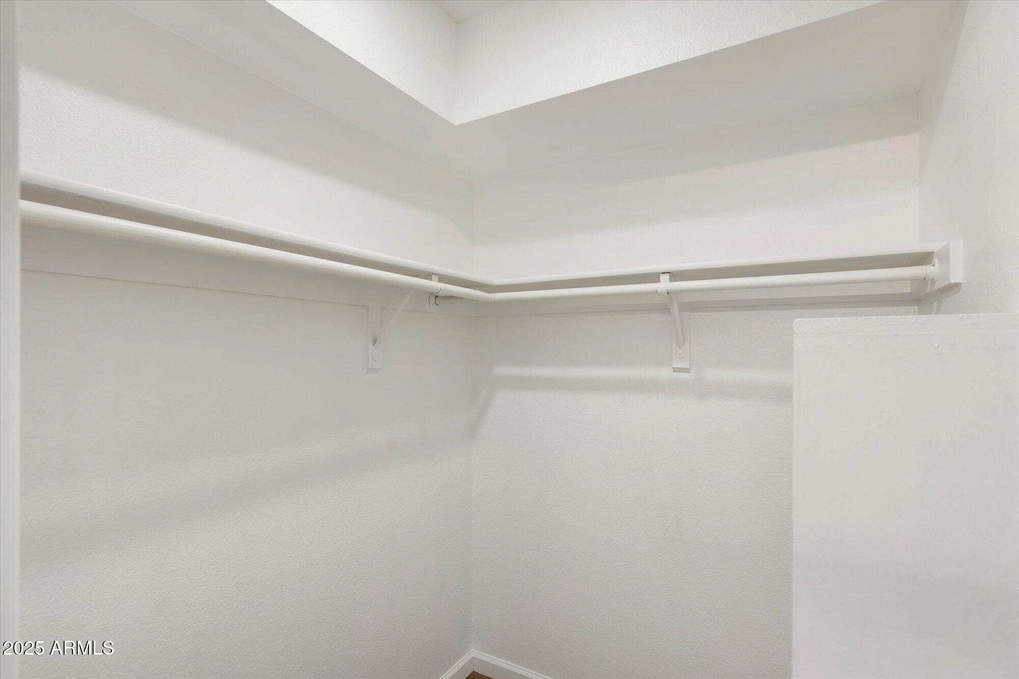 1717 E UNION HILLS Drive, 1030