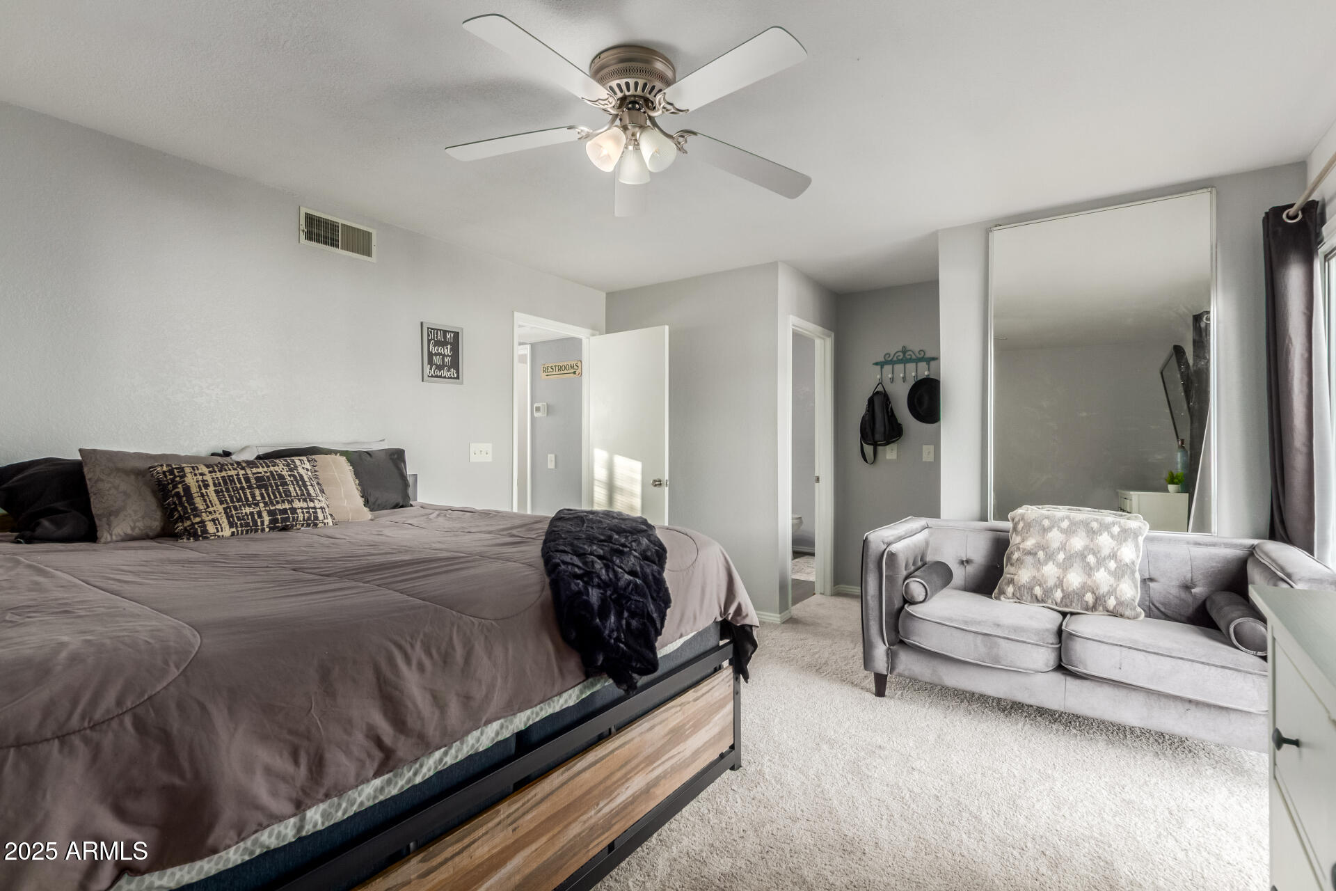 2232 W LINDNER Avenue, 2