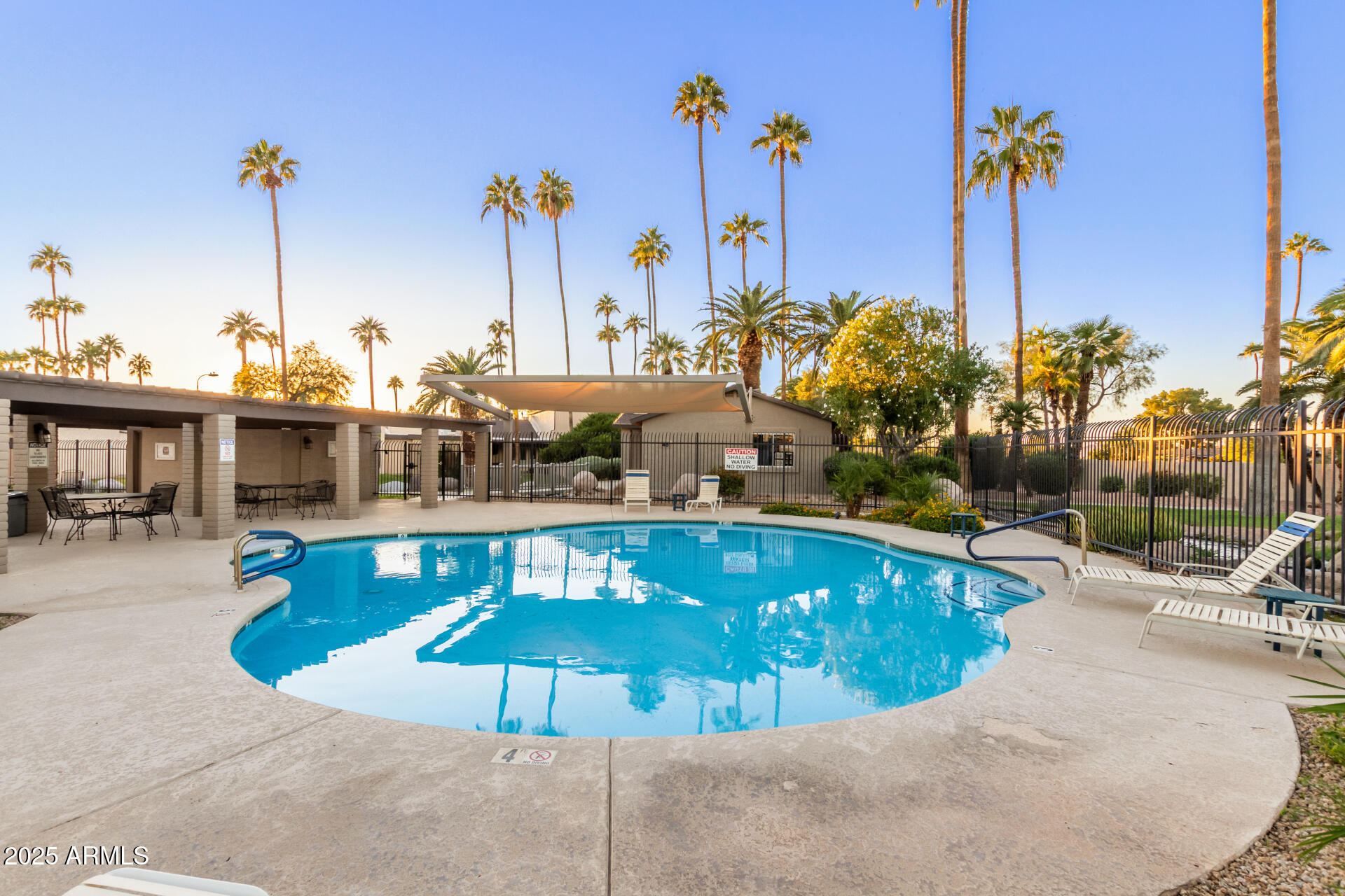 2232 W LINDNER Avenue, 2