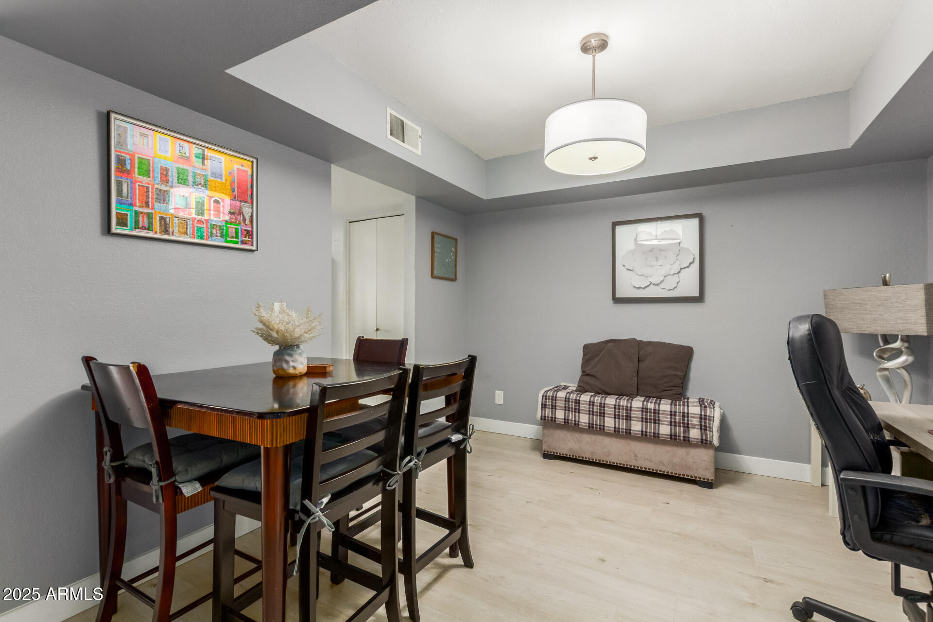 2232 W LINDNER Avenue, 2