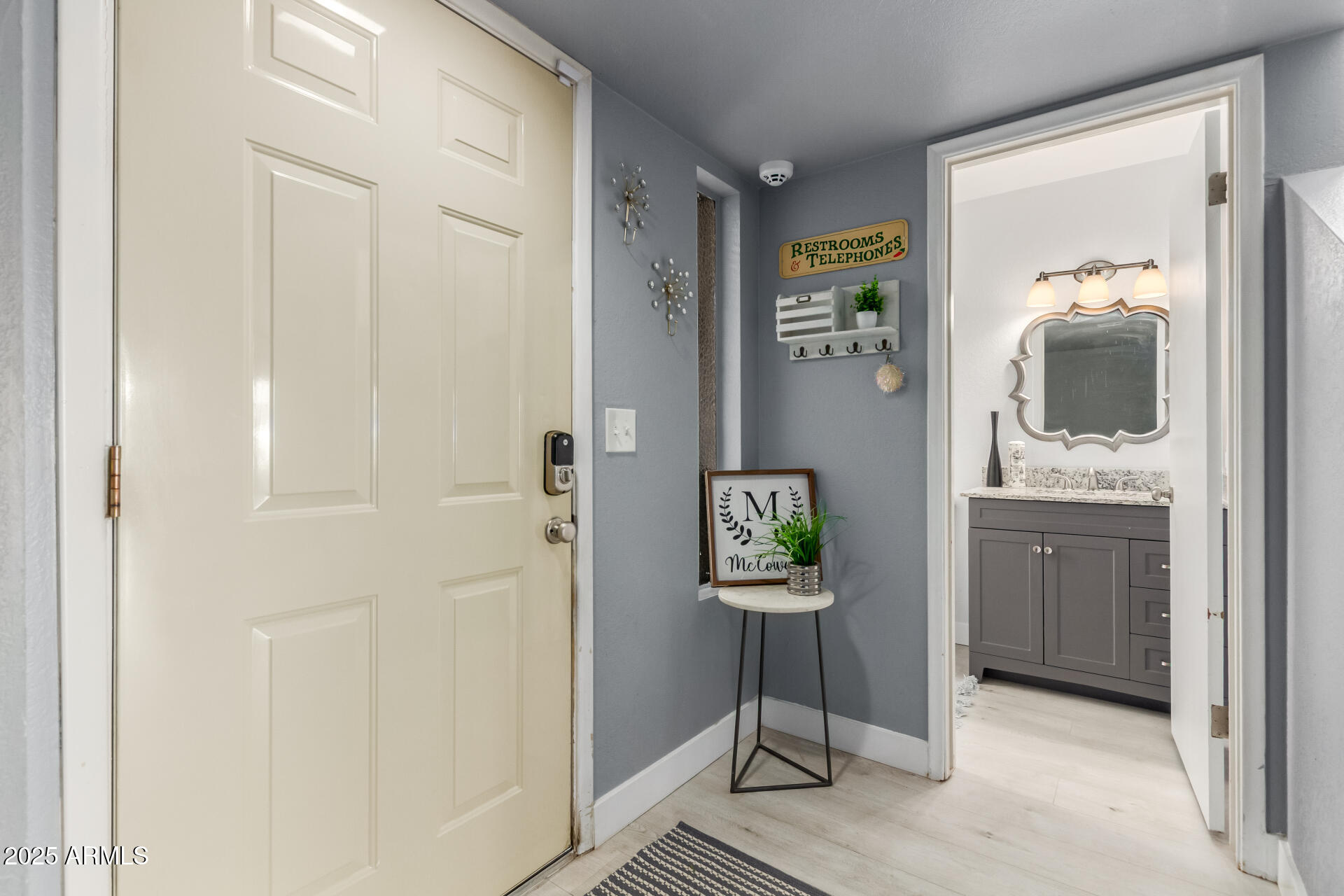 2232 W LINDNER Avenue, 2