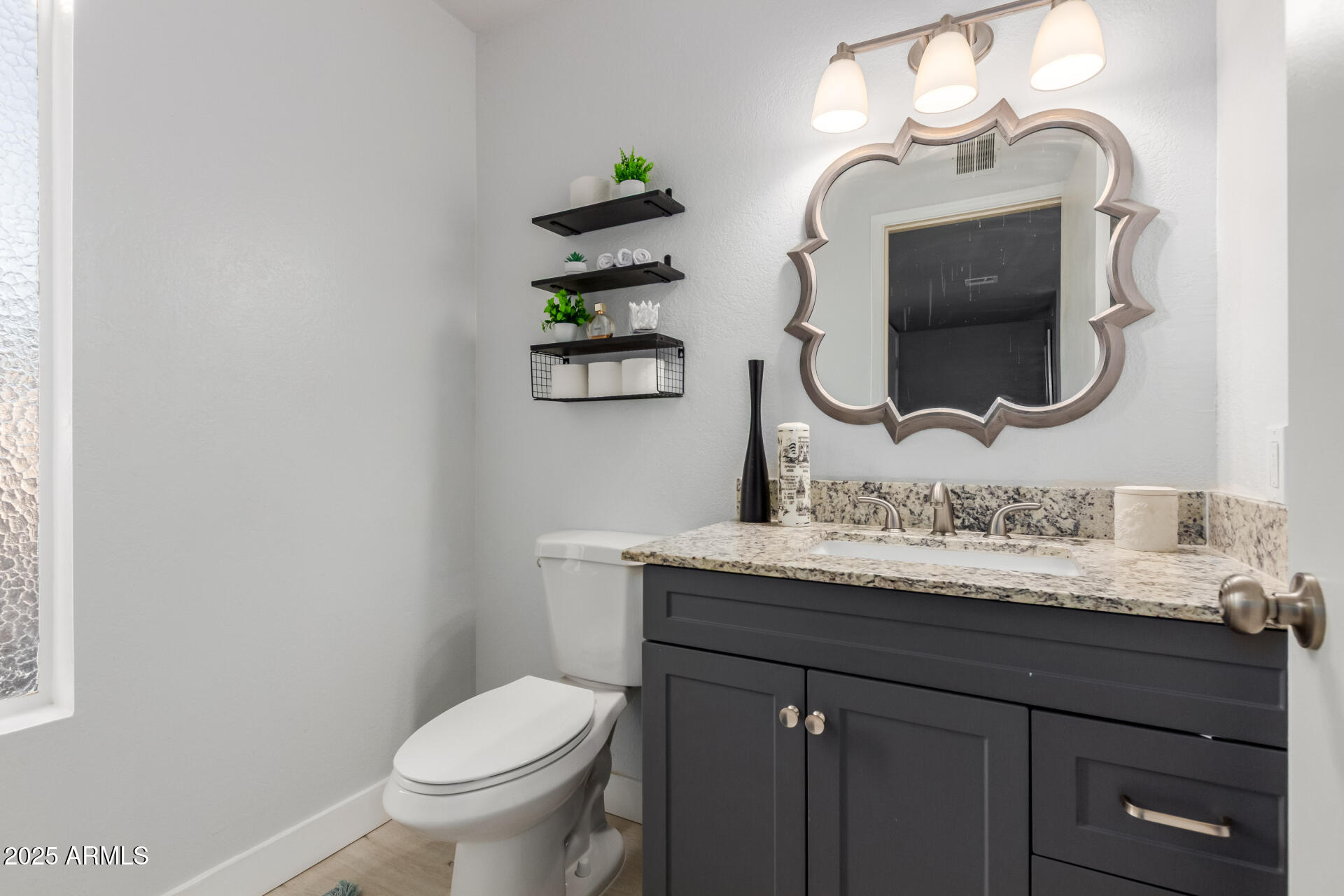 2232 W LINDNER Avenue, 2