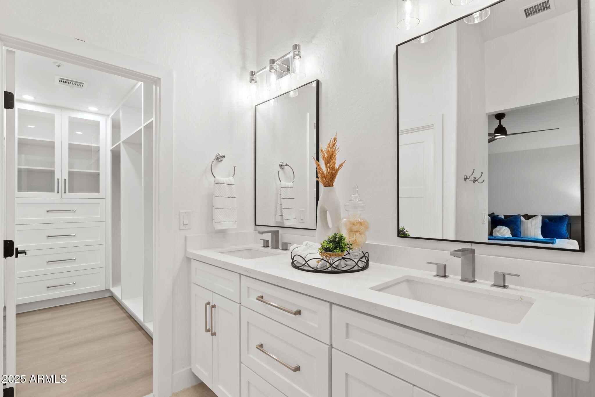 10383 E SALTILLO Drive