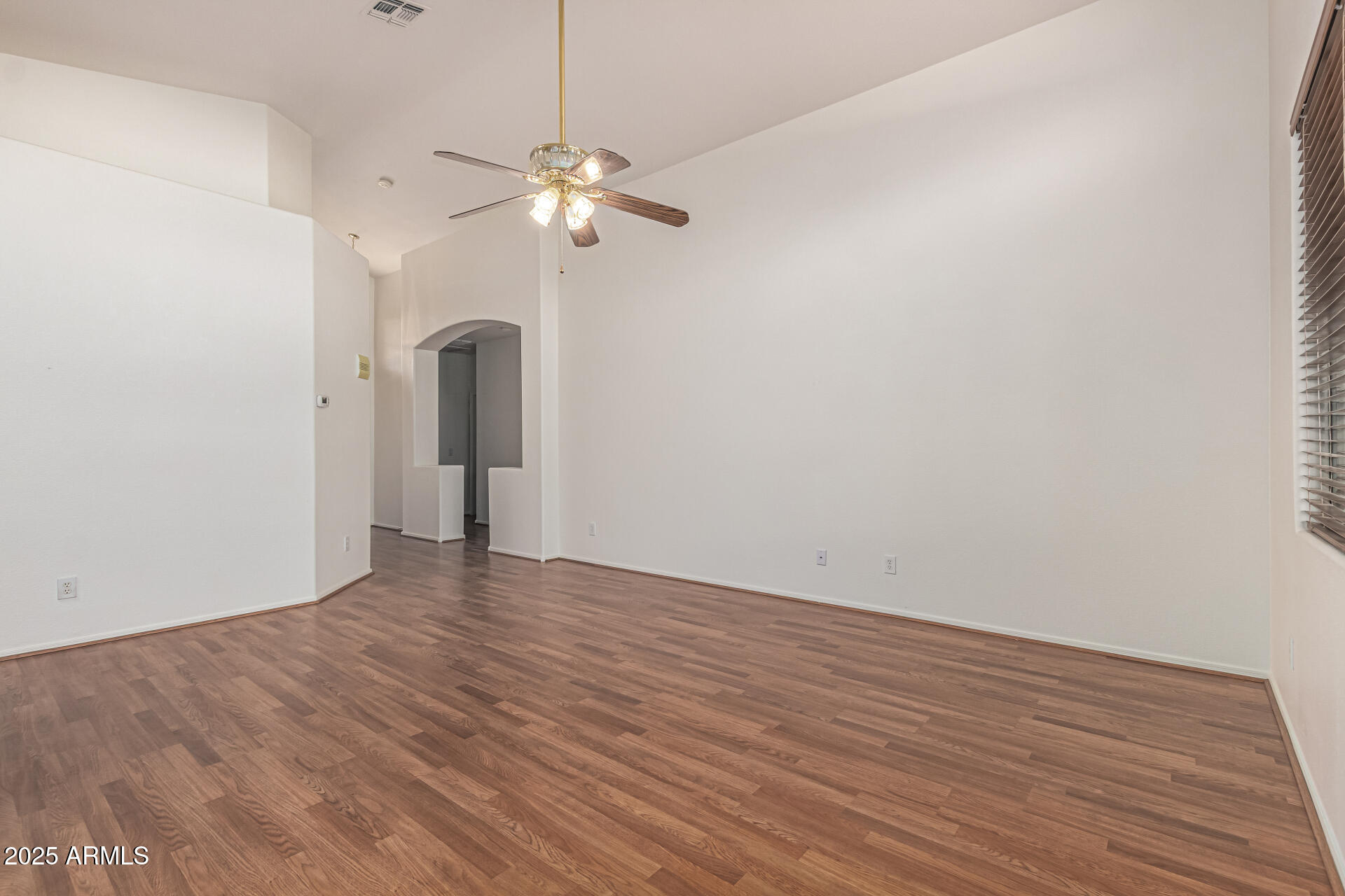 17632 W ARCADIA Drive