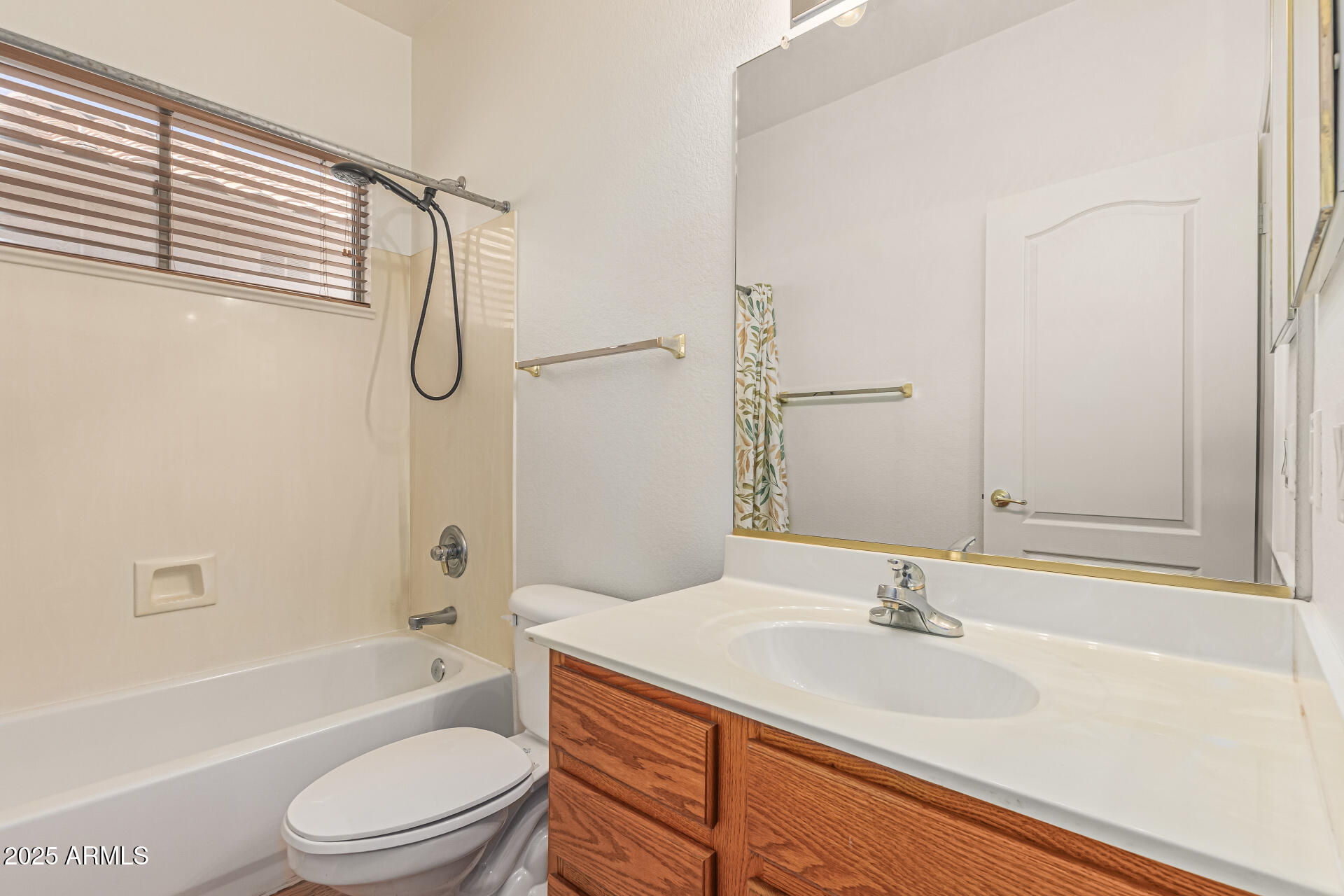 17632 W ARCADIA Drive