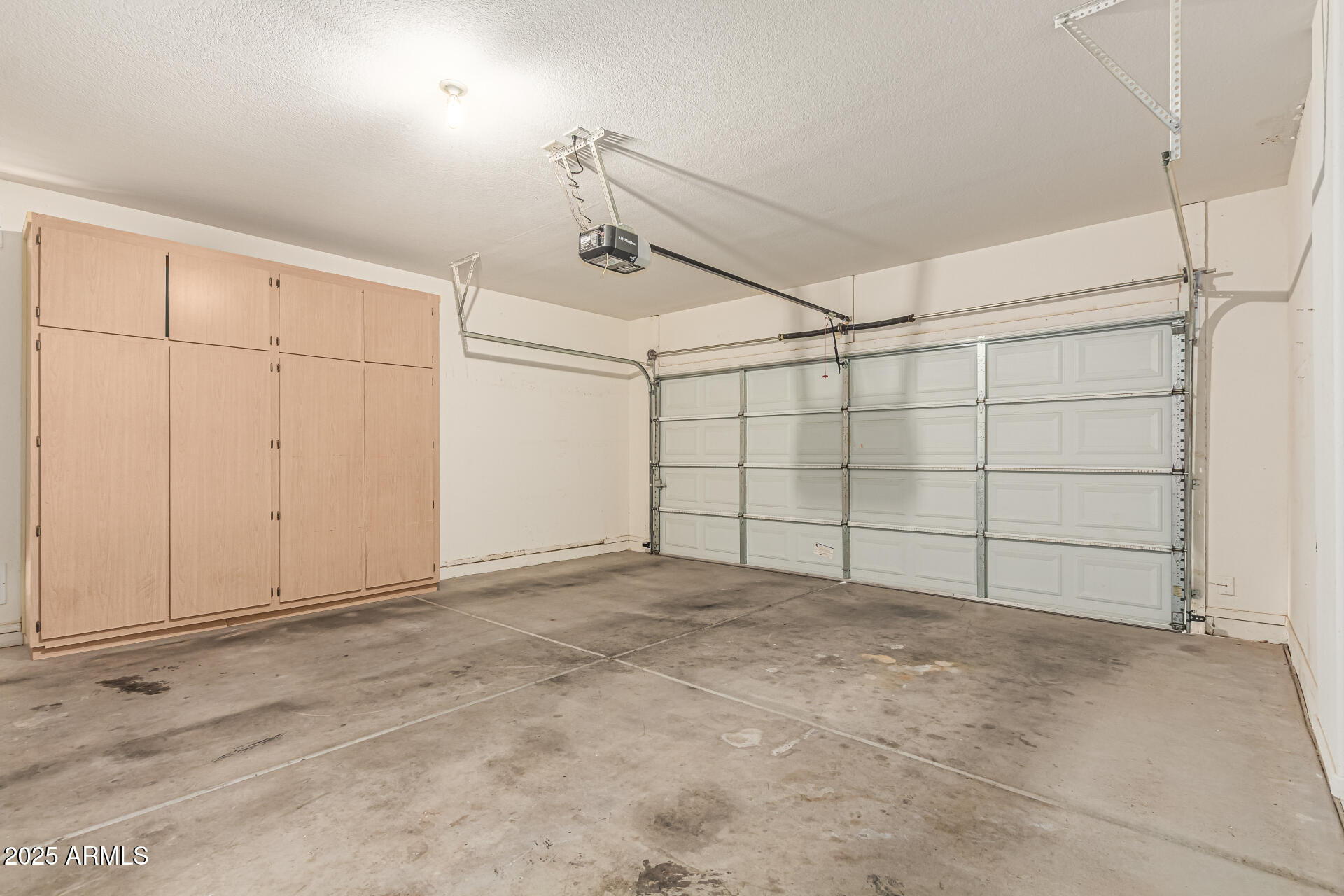 17632 W ARCADIA Drive