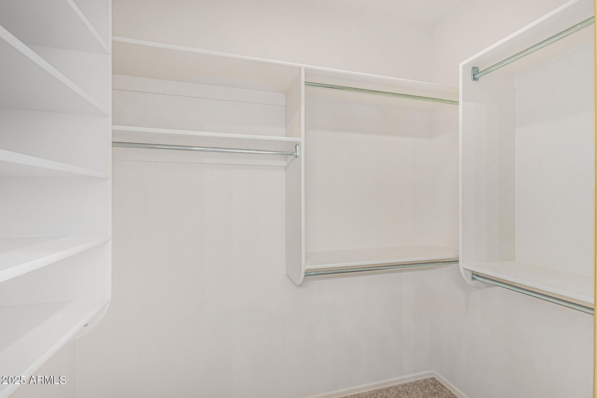 17632 W ARCADIA Drive