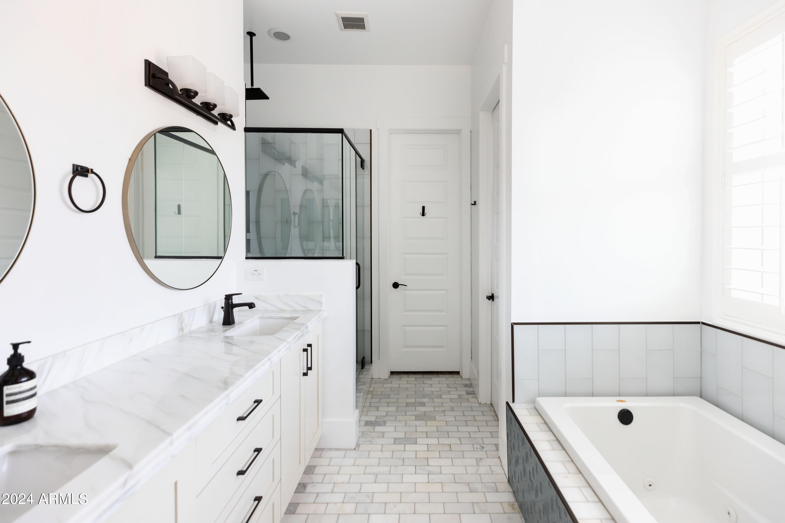 4145 E CAMPBELL Avenue