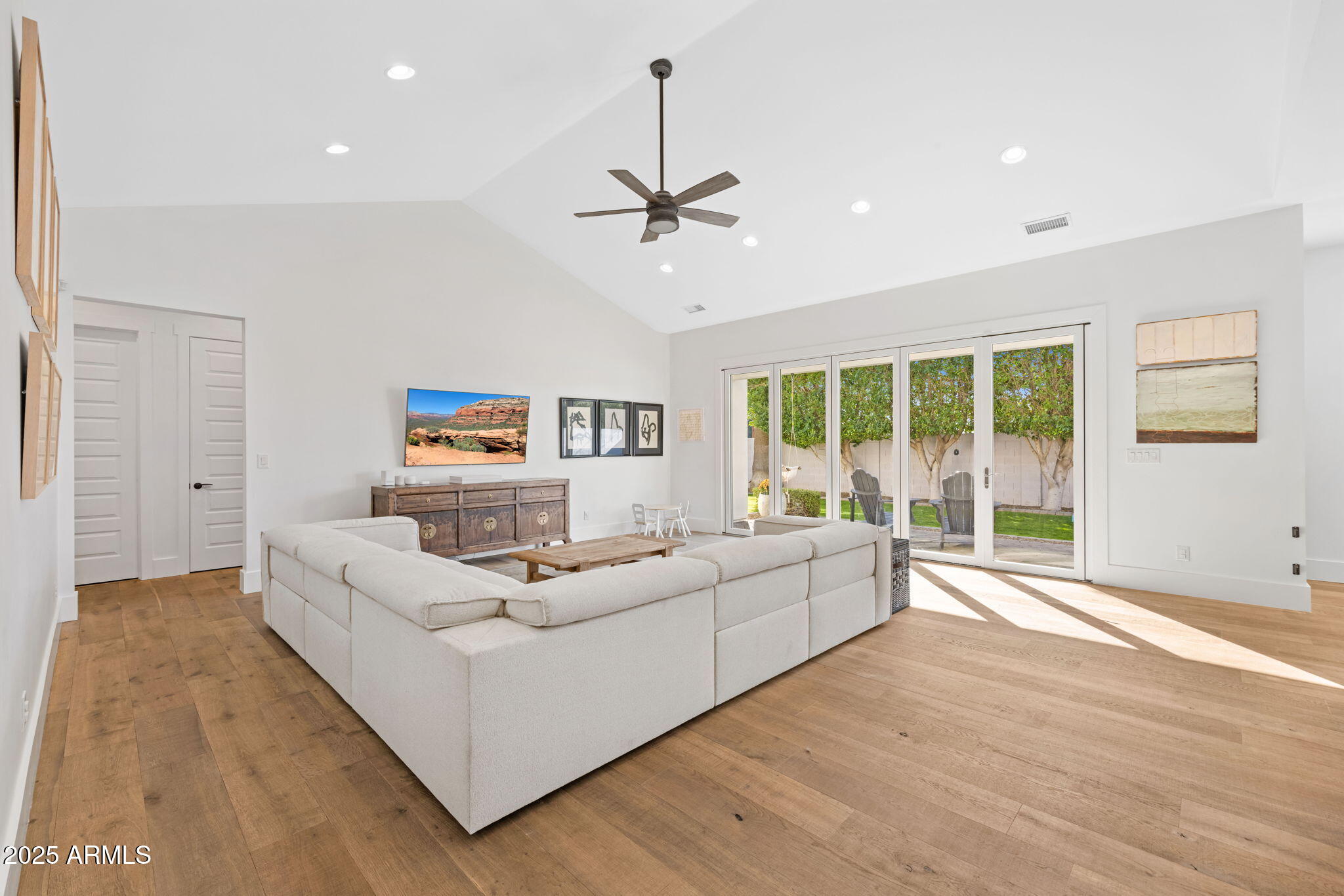 4145 E CAMPBELL Avenue