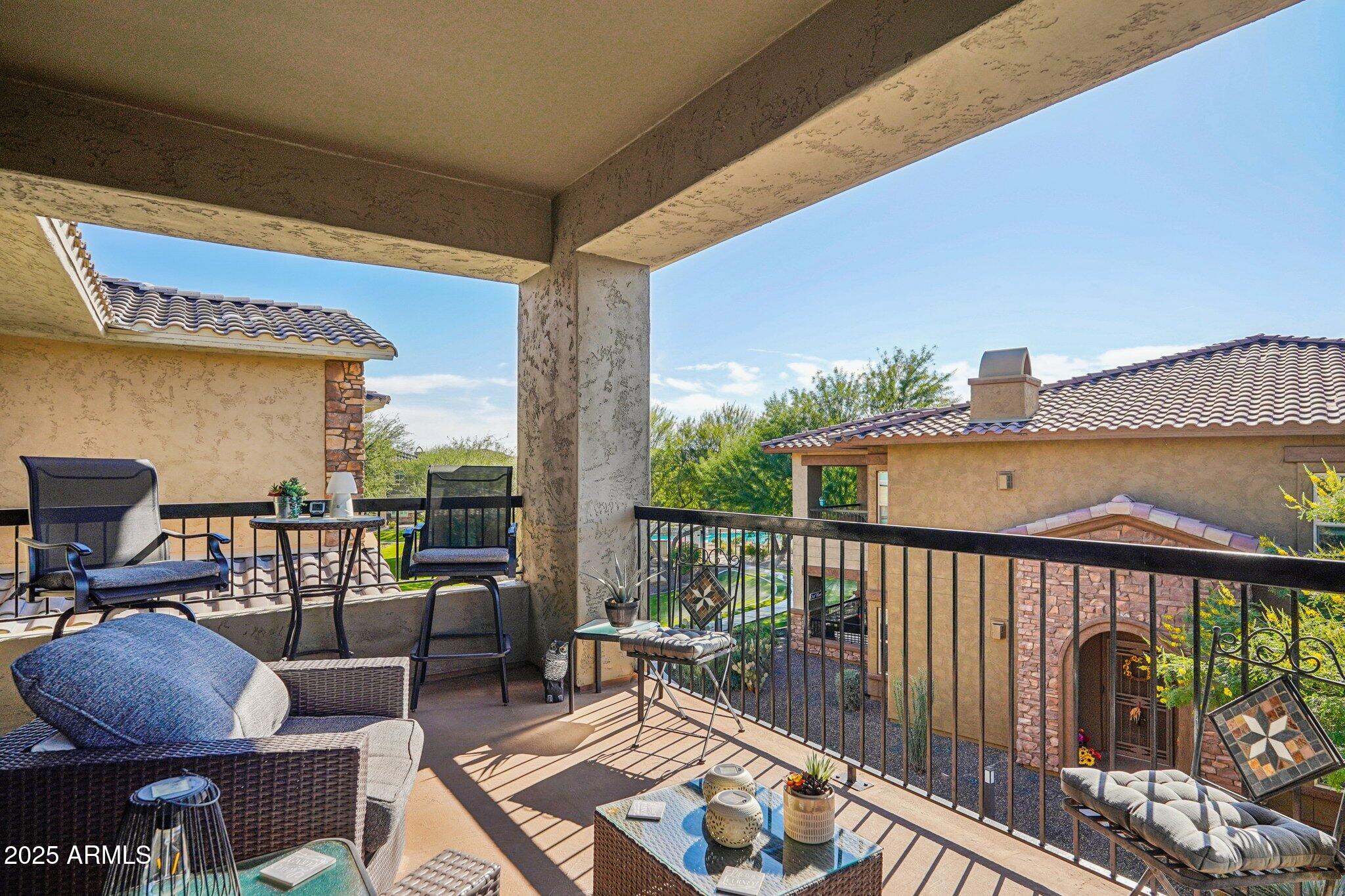 2425 W BRONCO BUTTE Trail 2046