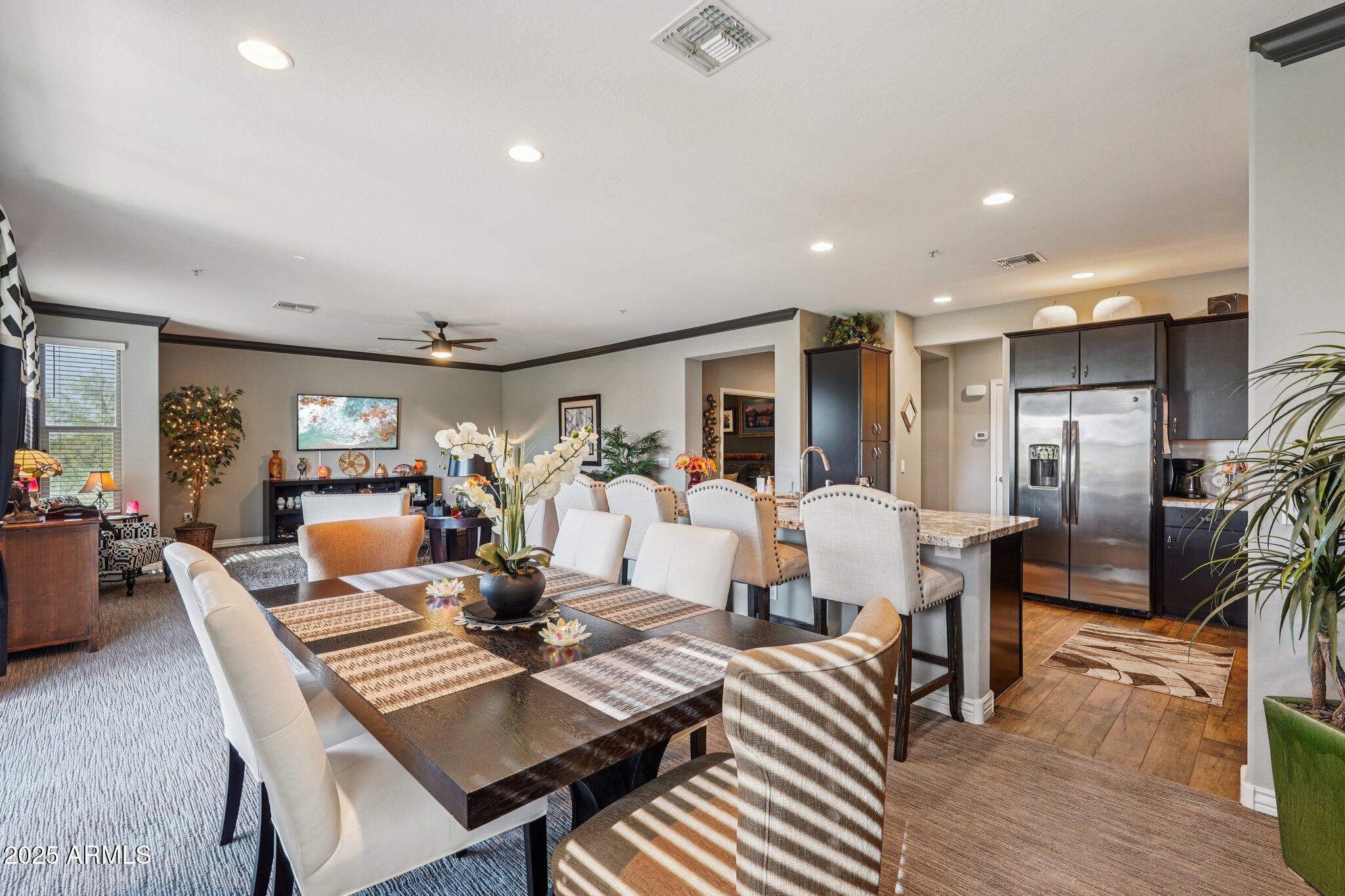 2425 W BRONCO BUTTE Trail 2046