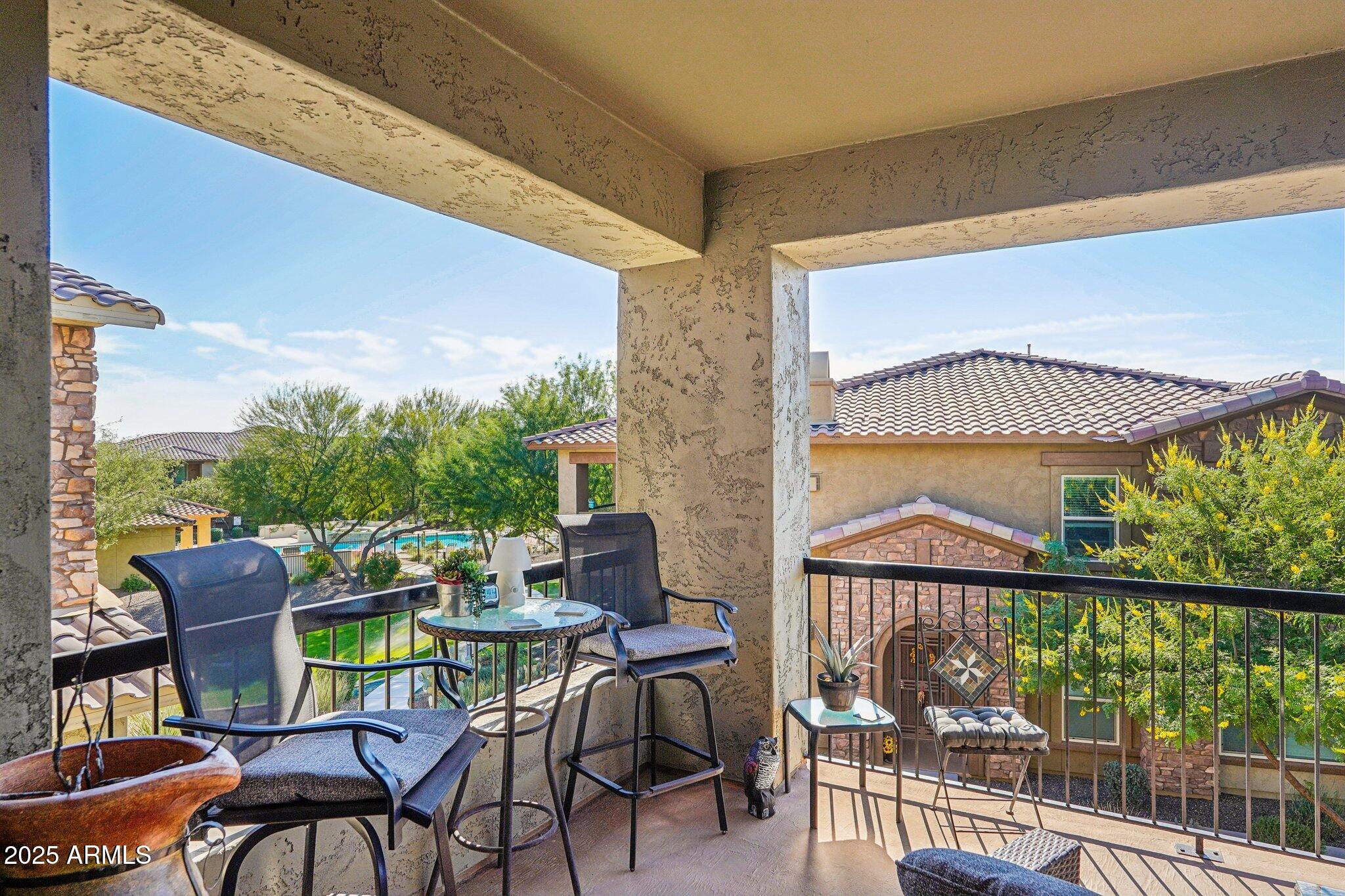 2425 W BRONCO BUTTE Trail 2046