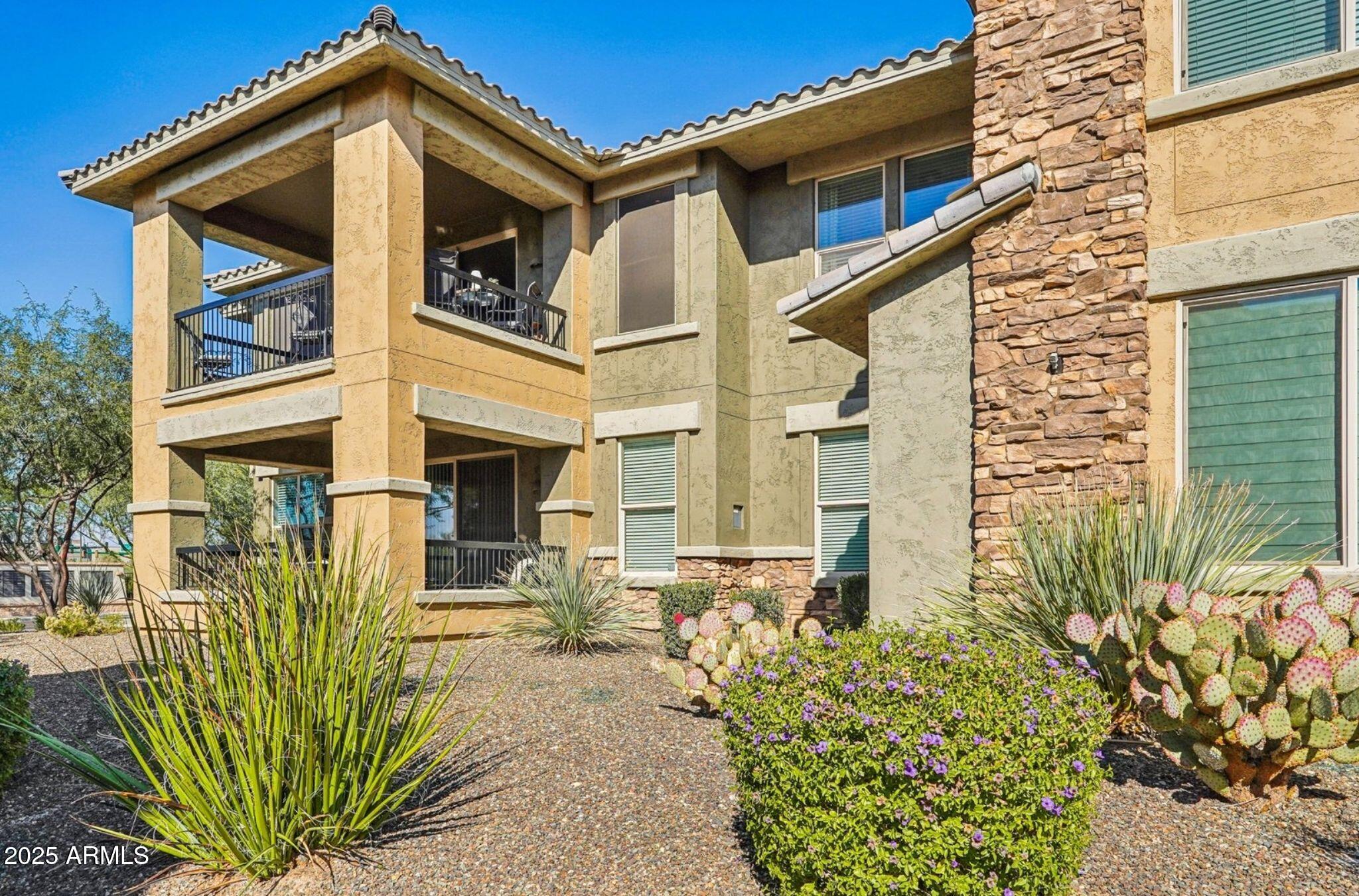 2425 W BRONCO BUTTE Trail 2046