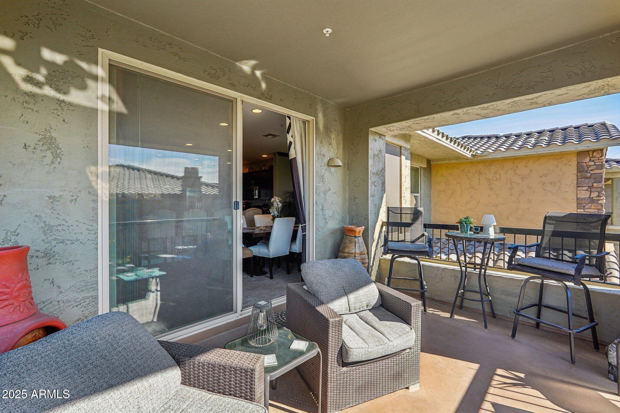 2425 W BRONCO BUTTE Trail 2046