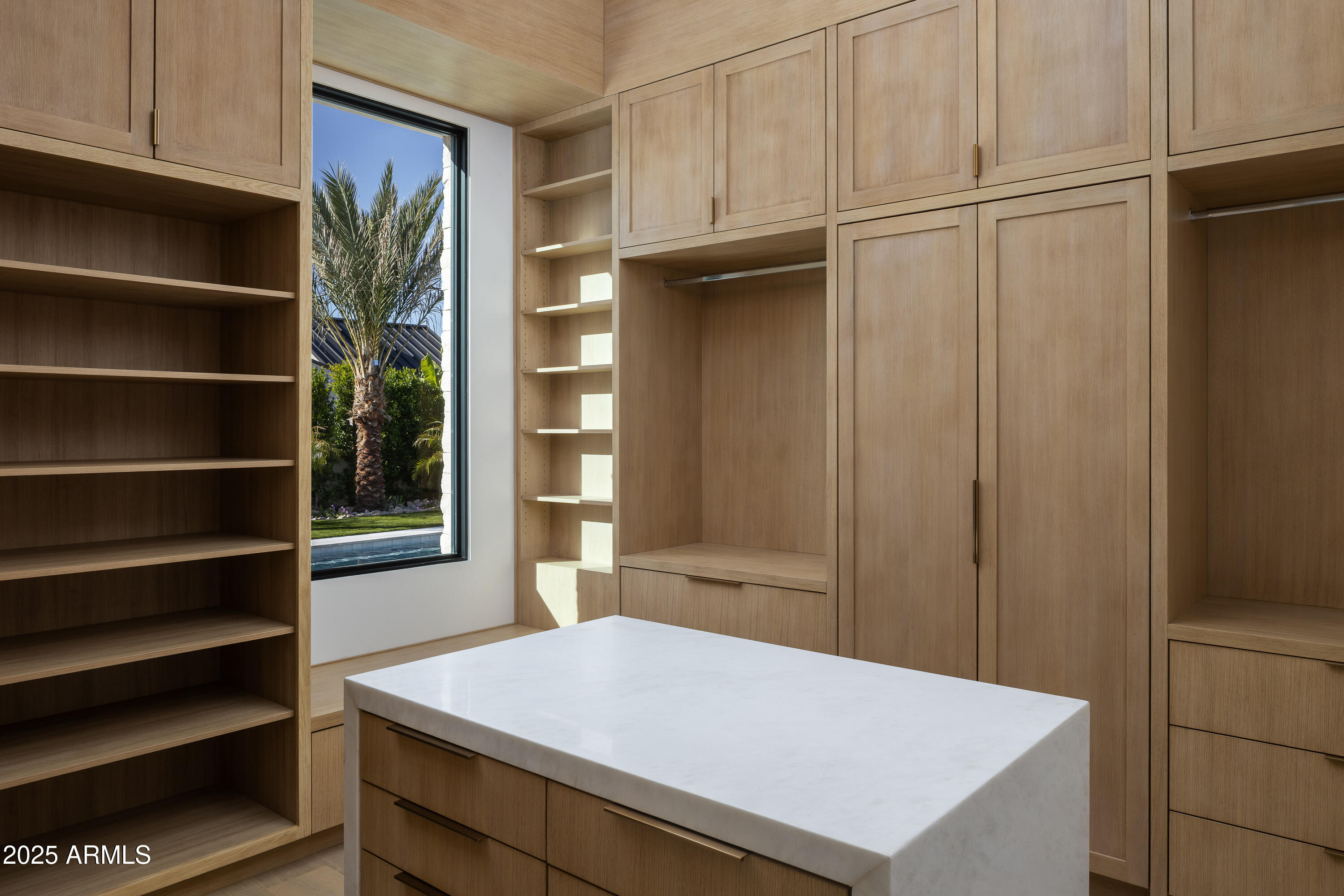 5636 E CABALLO Drive