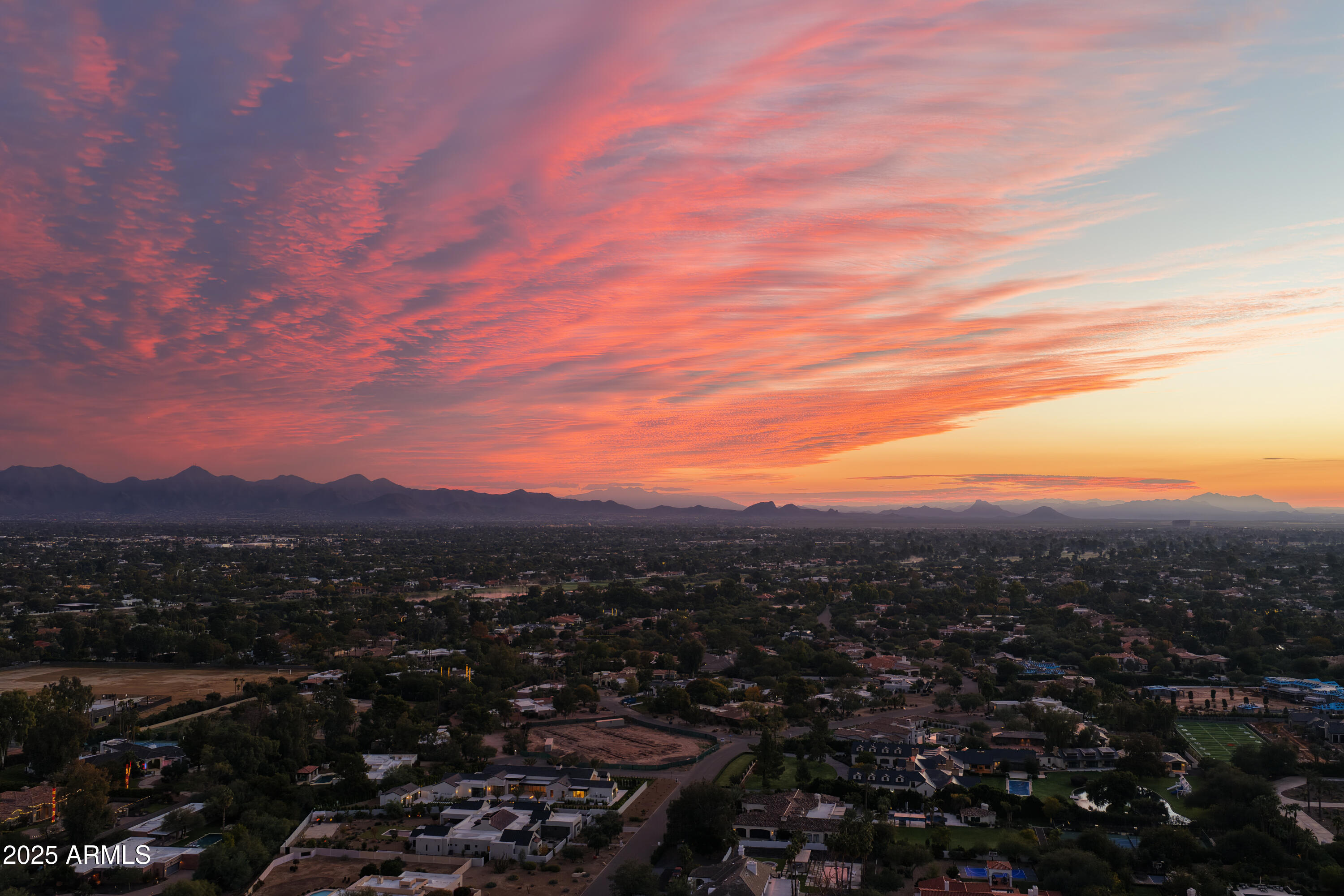 5636 E CABALLO Drive