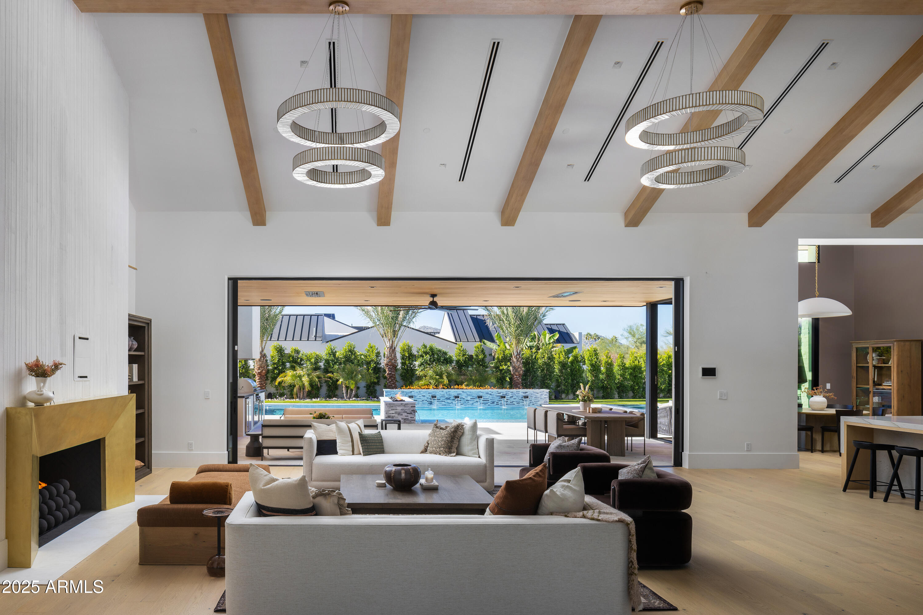 5636 E CABALLO Drive