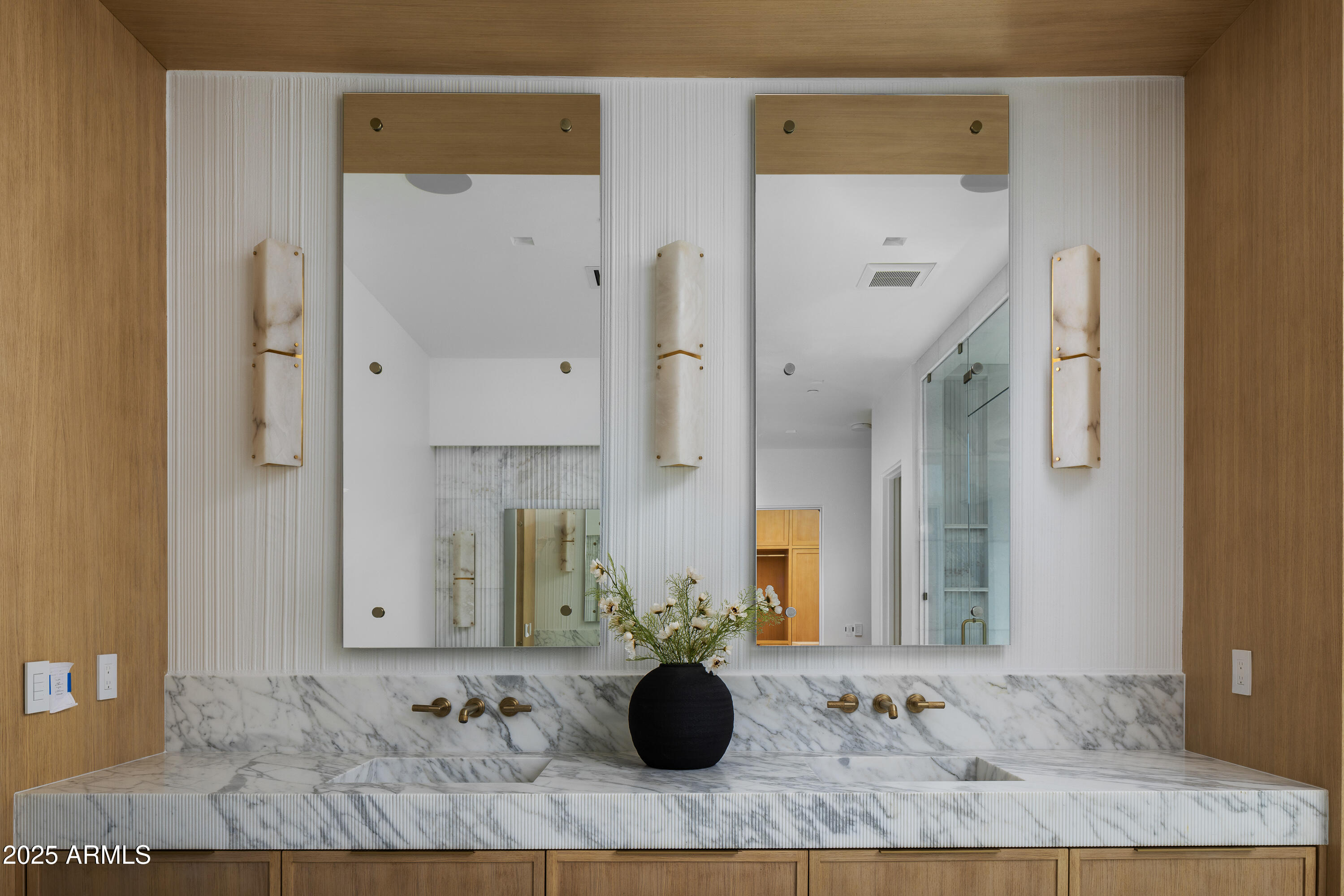 5636 E CABALLO Drive