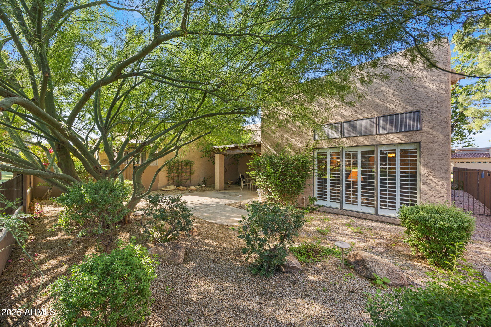 11837 N 40TH Place