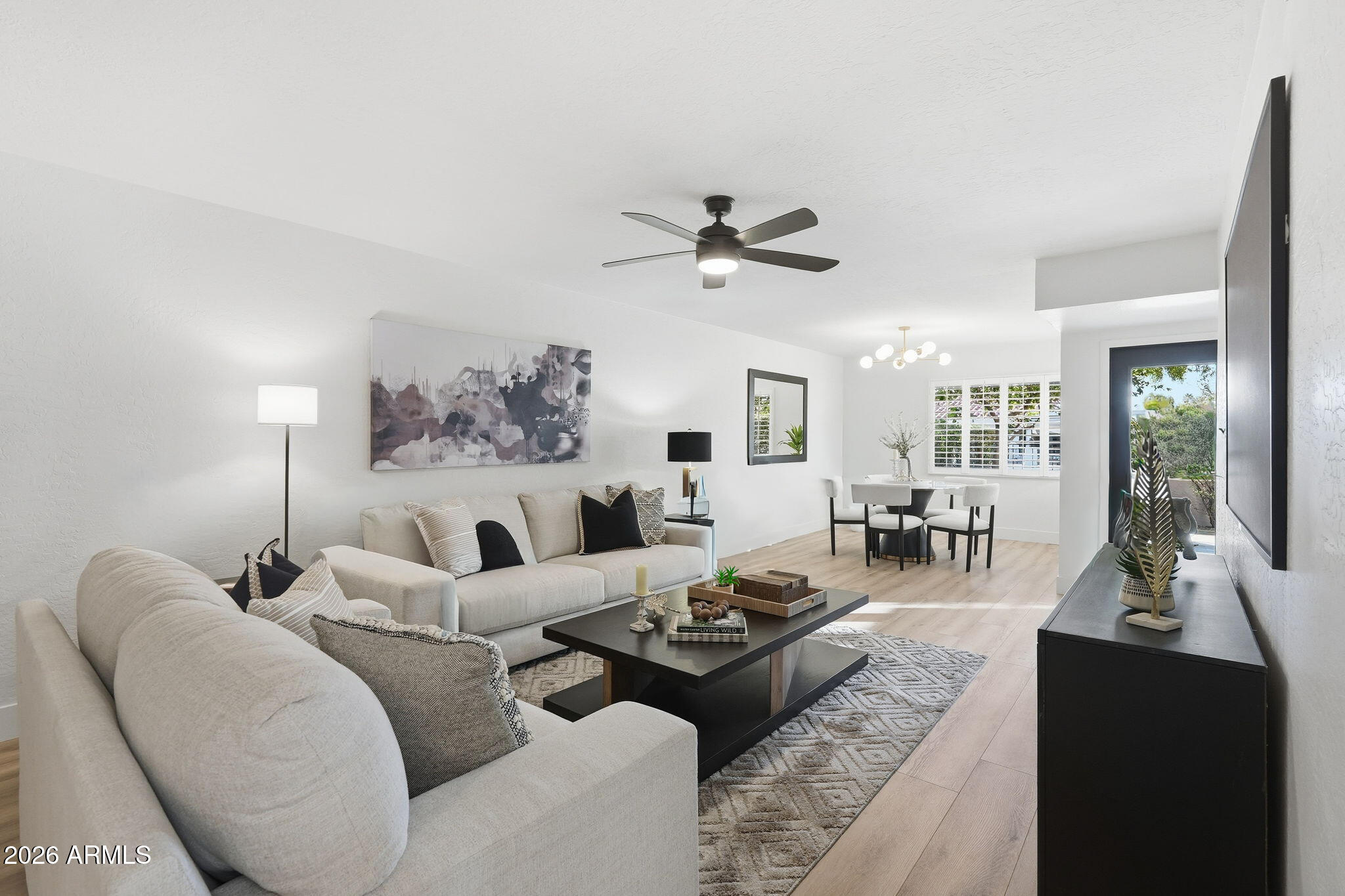 8171 E DEL CAVERNA Drive