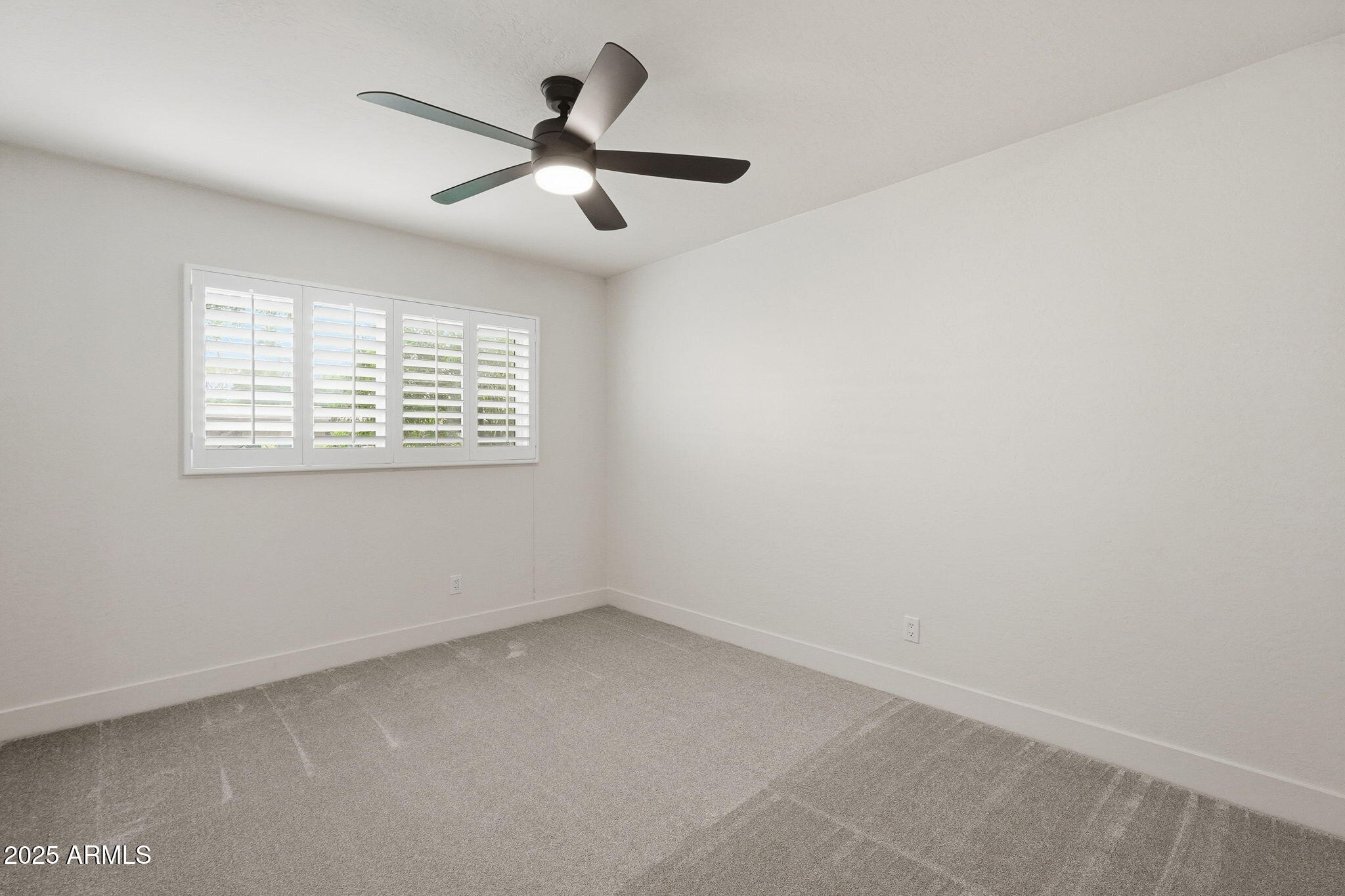 8171 E DEL CAVERNA Drive