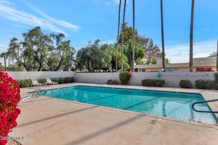 8171 E DEL CAVERNA Drive