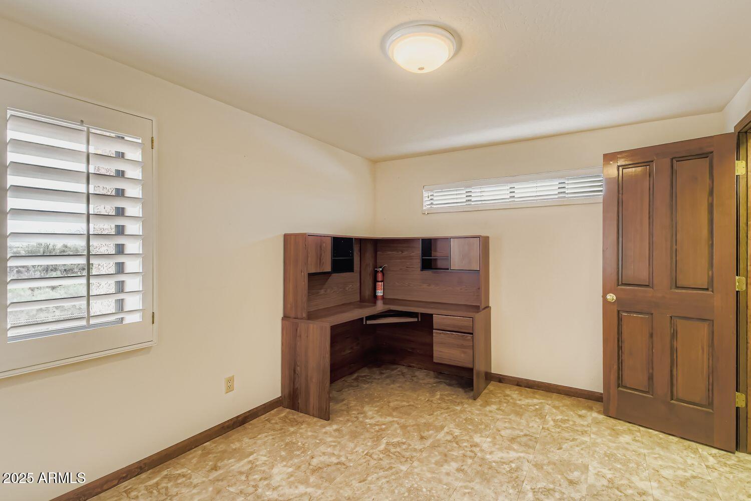 2115 E VAUGHN Street