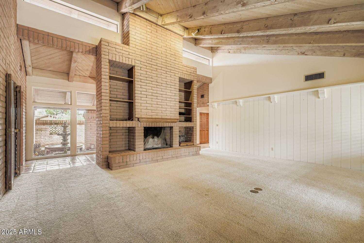 2115 E VAUGHN Street