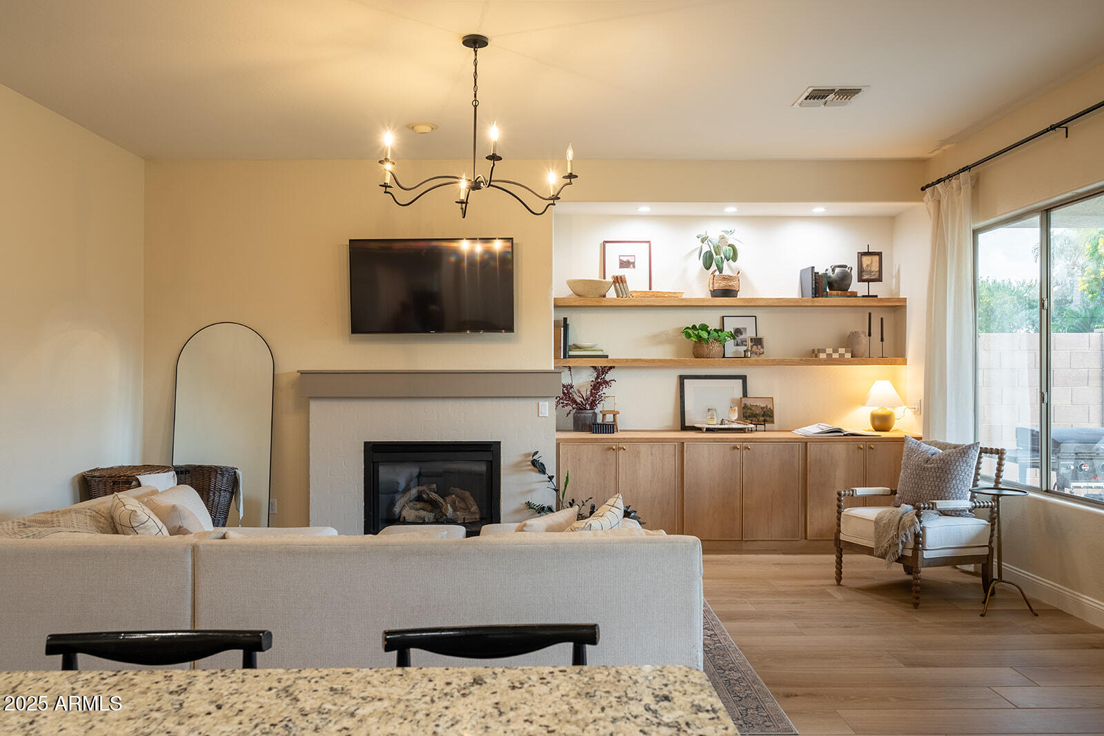 21125 E TWIN ACRES Drive