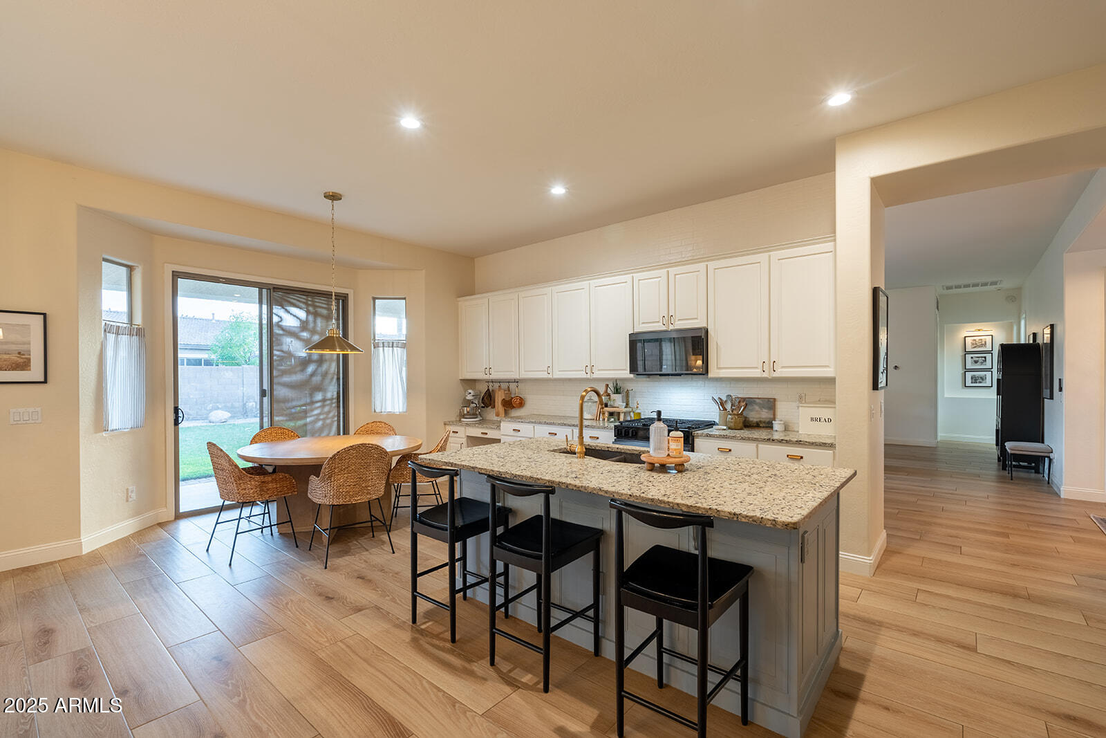 21125 E TWIN ACRES Drive