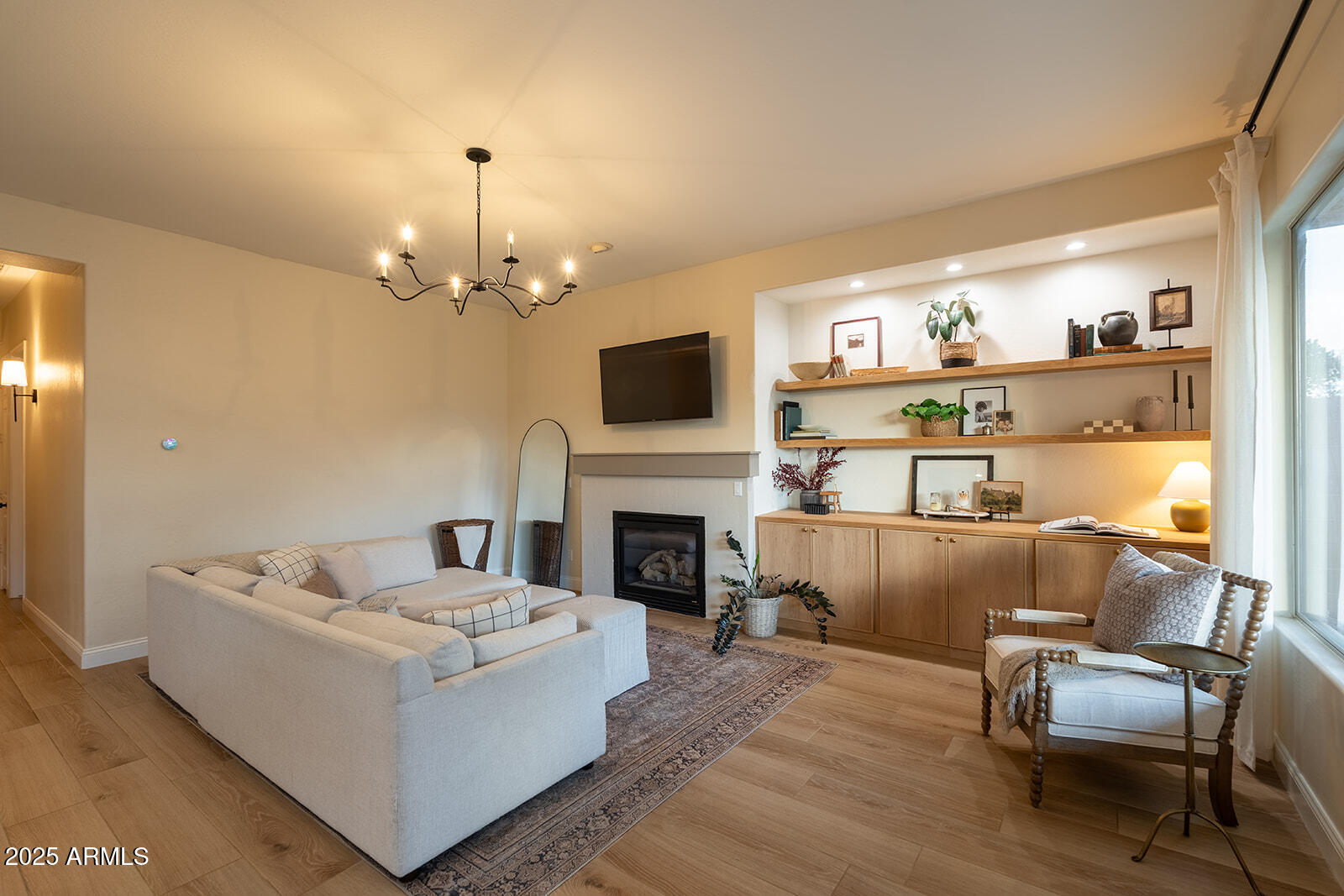 21125 E TWIN ACRES Drive