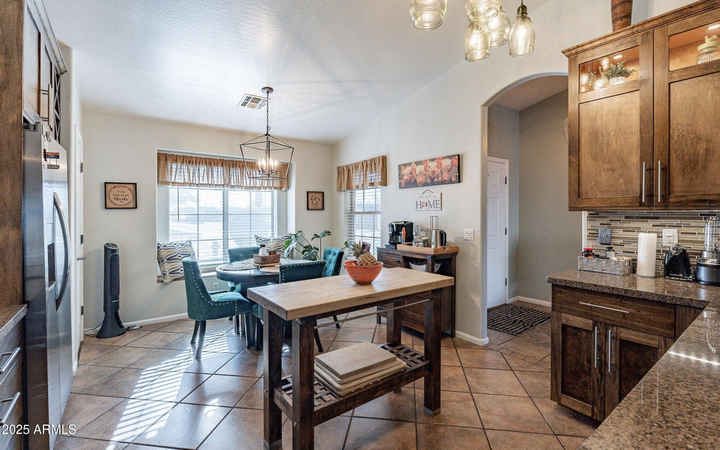 16680 W SAGUARO Lane