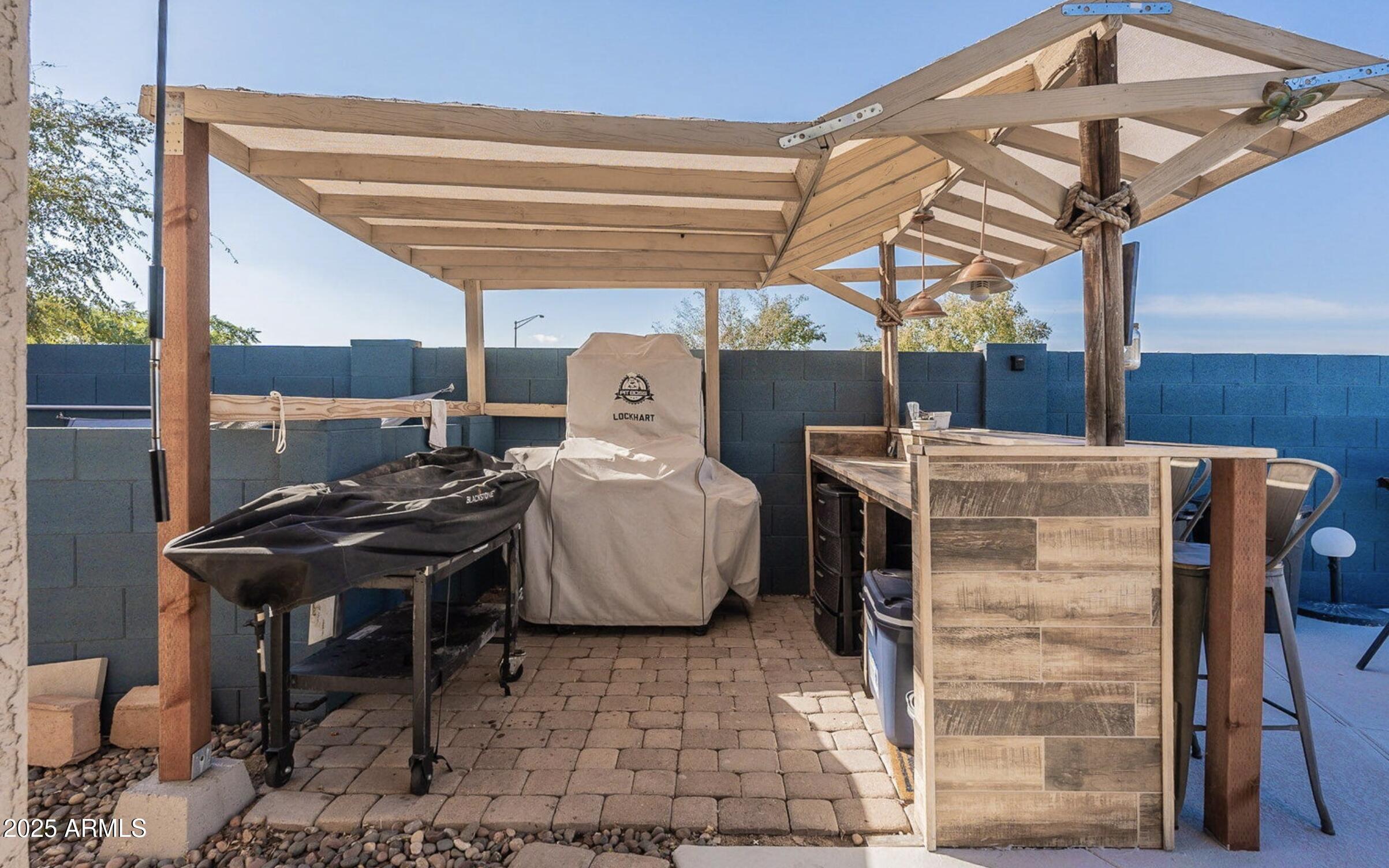 16680 W SAGUARO Lane