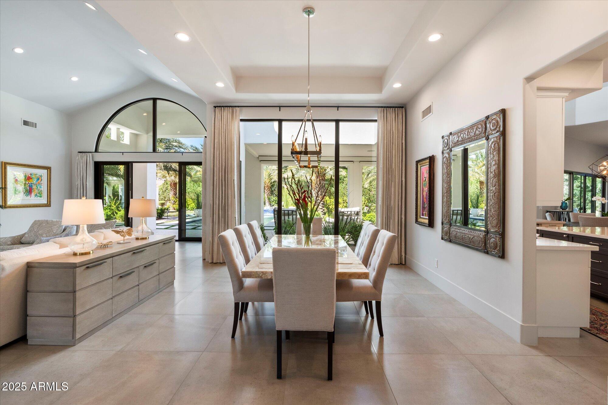 6600 N CARDINAL Drive