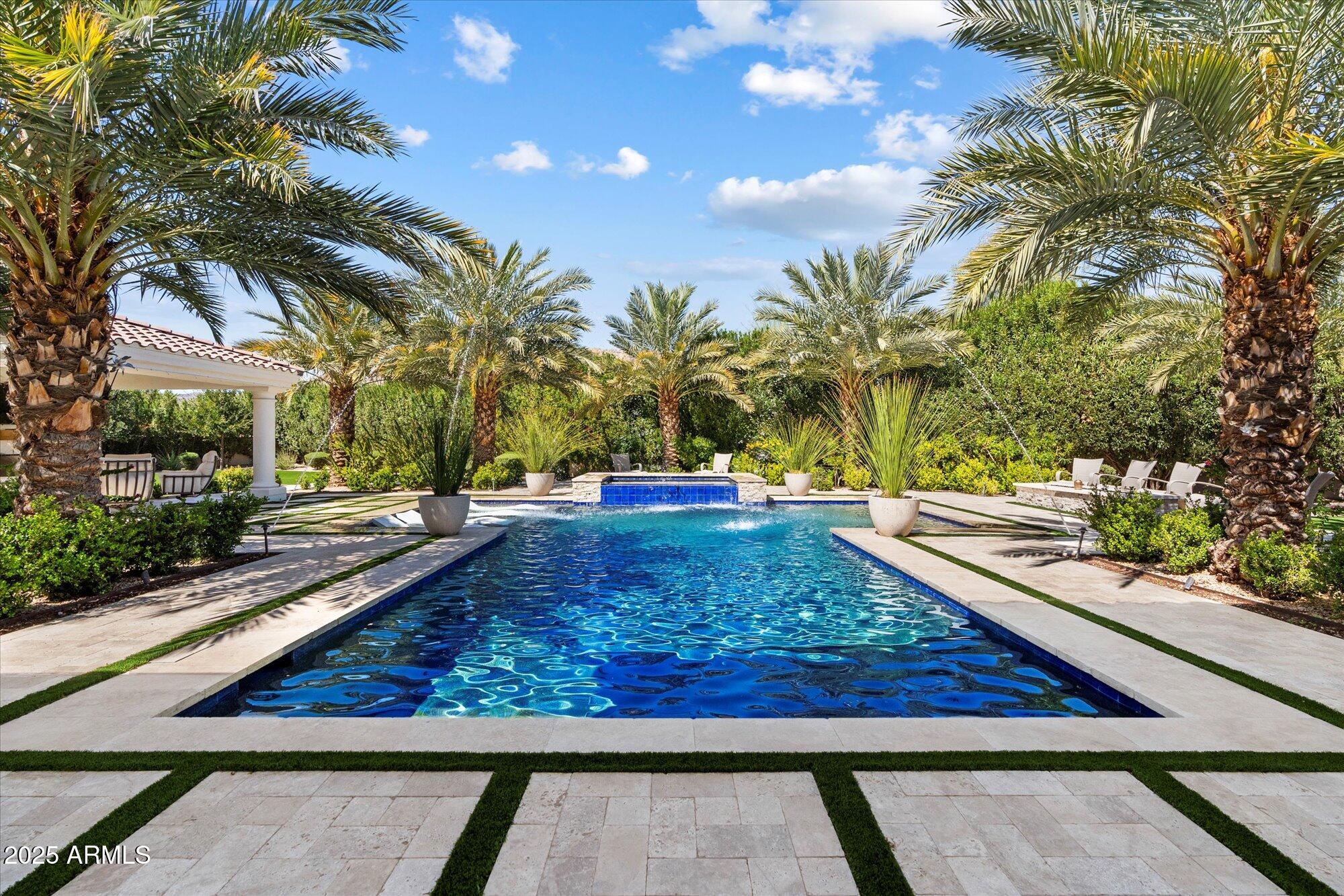 6600 N CARDINAL Drive