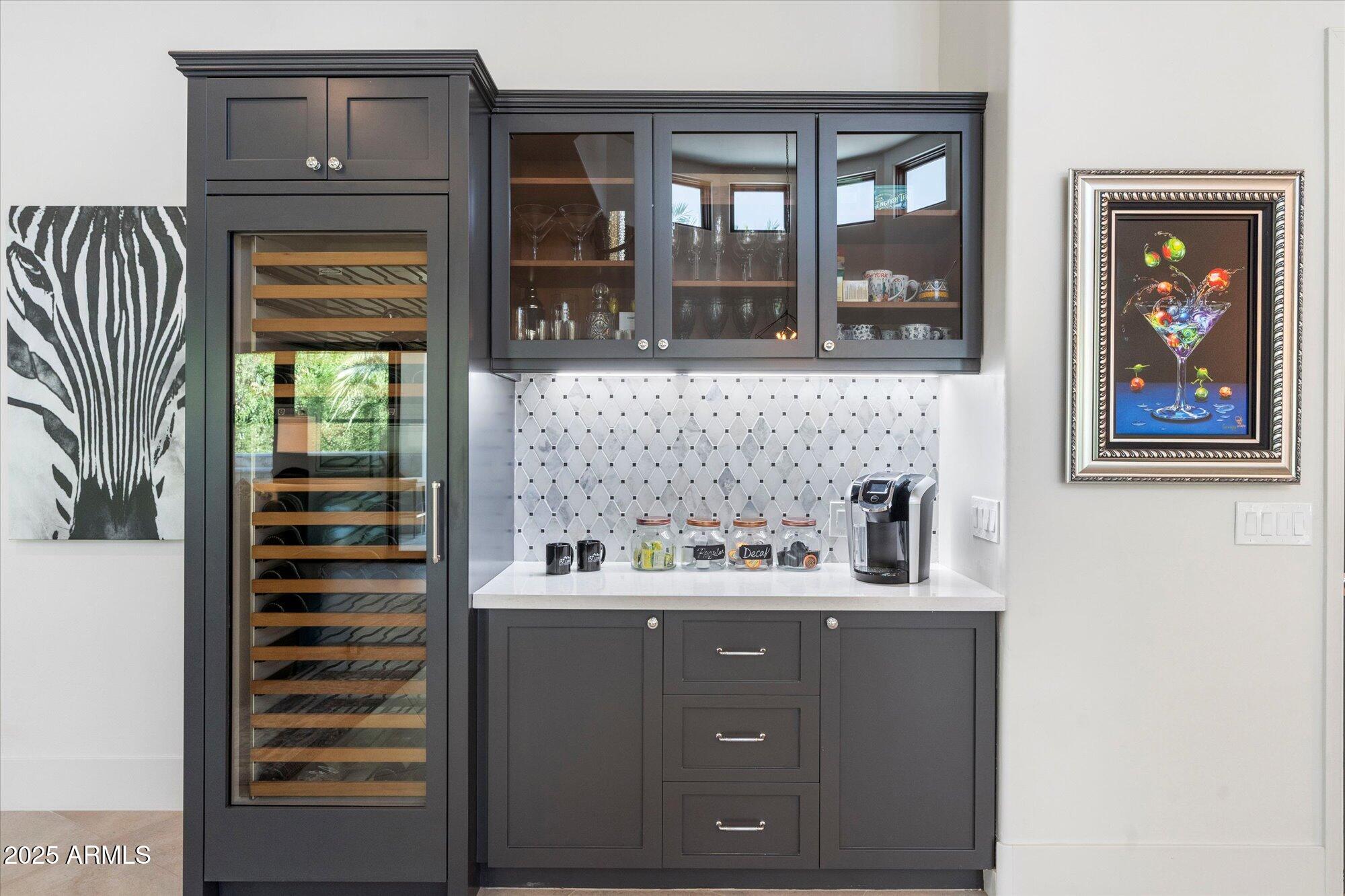 6600 N CARDINAL Drive