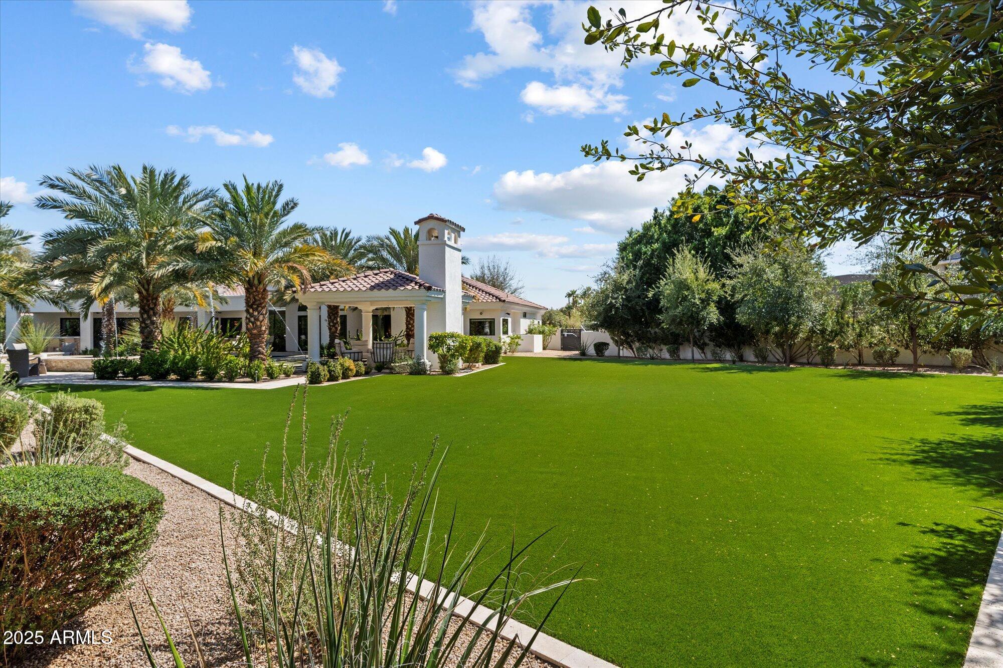 6600 N CARDINAL Drive