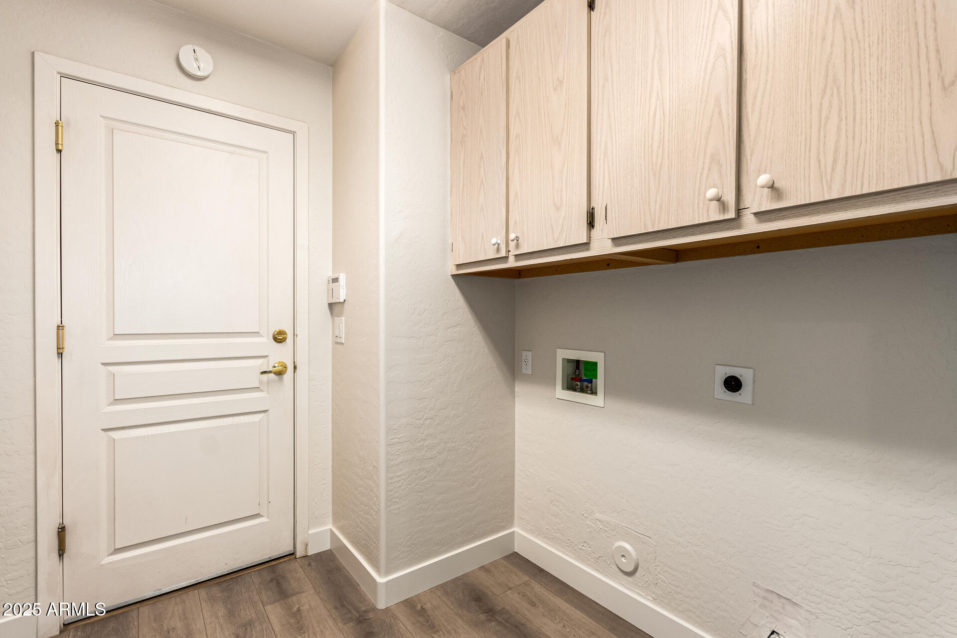 2031 E VALENCIA Drive