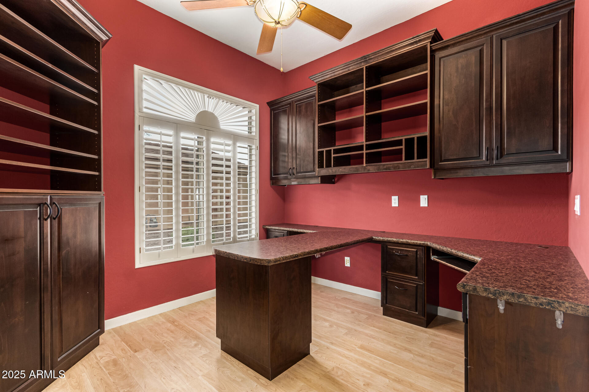 2031 E VALENCIA Drive